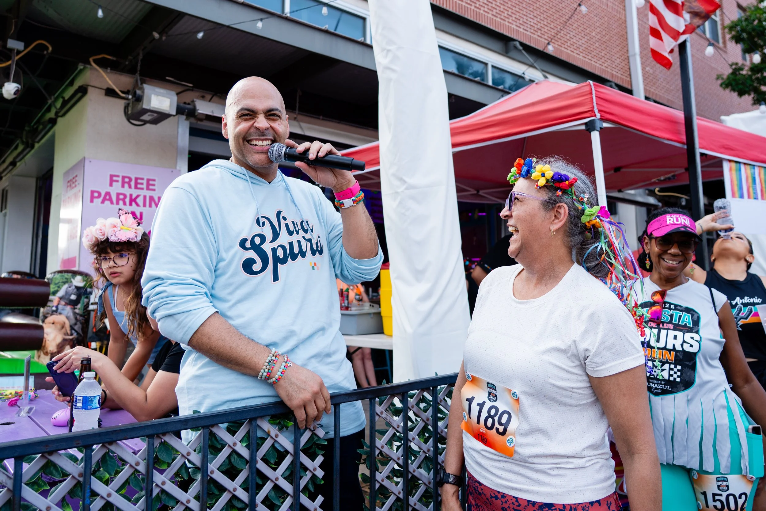 20260425_SAS_IA_FiestaDeLosSpursRun_09.jpg