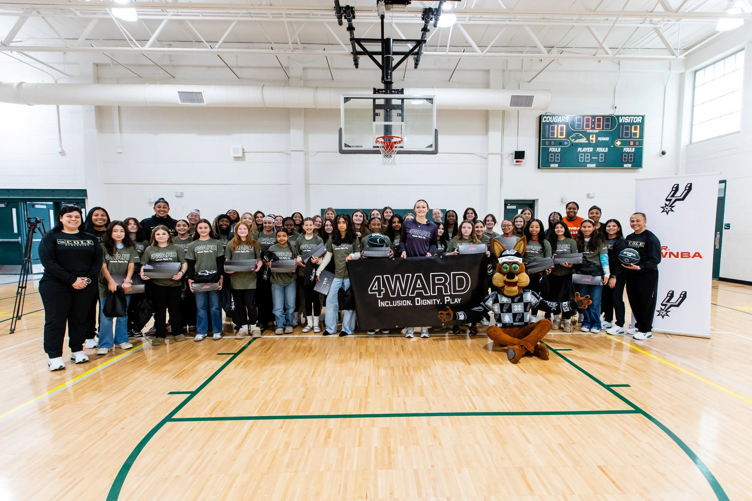 20251215_SAS_IA_4WardShoeEvent_26.jpg
