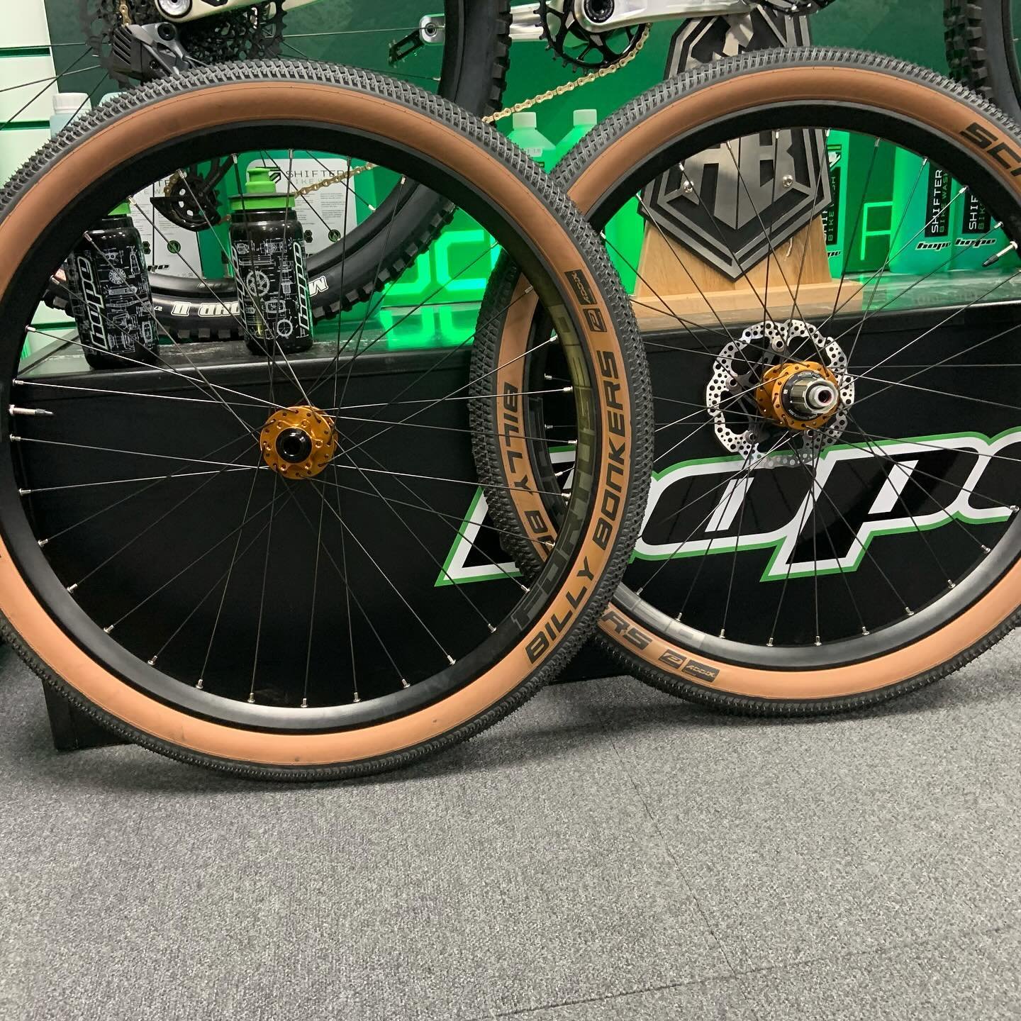 We thought it was time to start building the @dmrbikes #rhythm #dirtjump bike.
Colour coordination is key here and we are thinking #bronze is the key. @hopetech #26wheels complete with @schwalbetires #billybonkers along with @hopetech #stem and #head