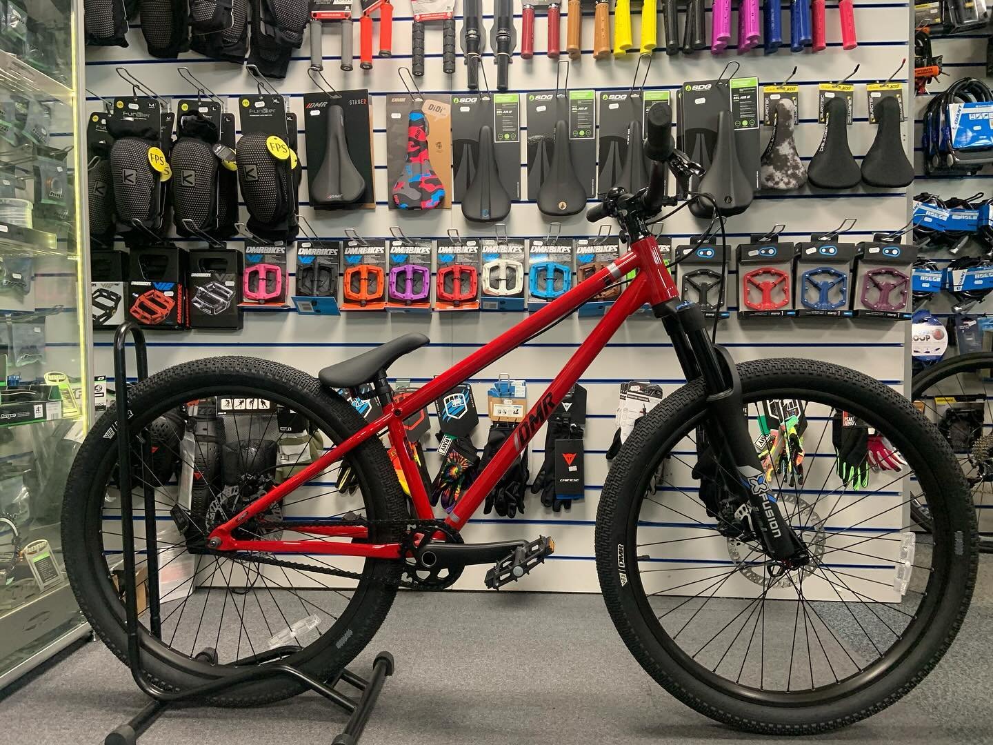 We had a @dmrbikes sect pro #dirtjumper #dirtjump bike leave us at the weekend. These offer great value at &pound;1300 with a #4130cromoly frame and @xfusionshox fork, the perfect starter dirt jump bike. #localbikeshop #shoplocal #miltonkeynesbusines