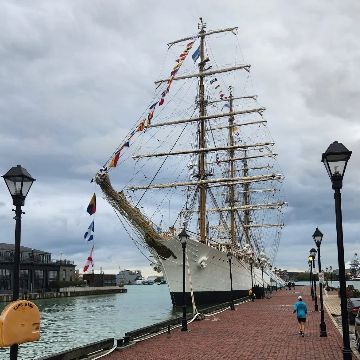 Now that&rsquo;s a big ship! The ARA LIBERTAD has arrived in Fell&rsquo;s Point! Free deck tours available with Sail Baltimore this Friday, Oct. 10th and Saturday Oct. 11th from 11a-6pm on the Broadway Pier.⚓️ #fellspointmainstreet #fellspoint