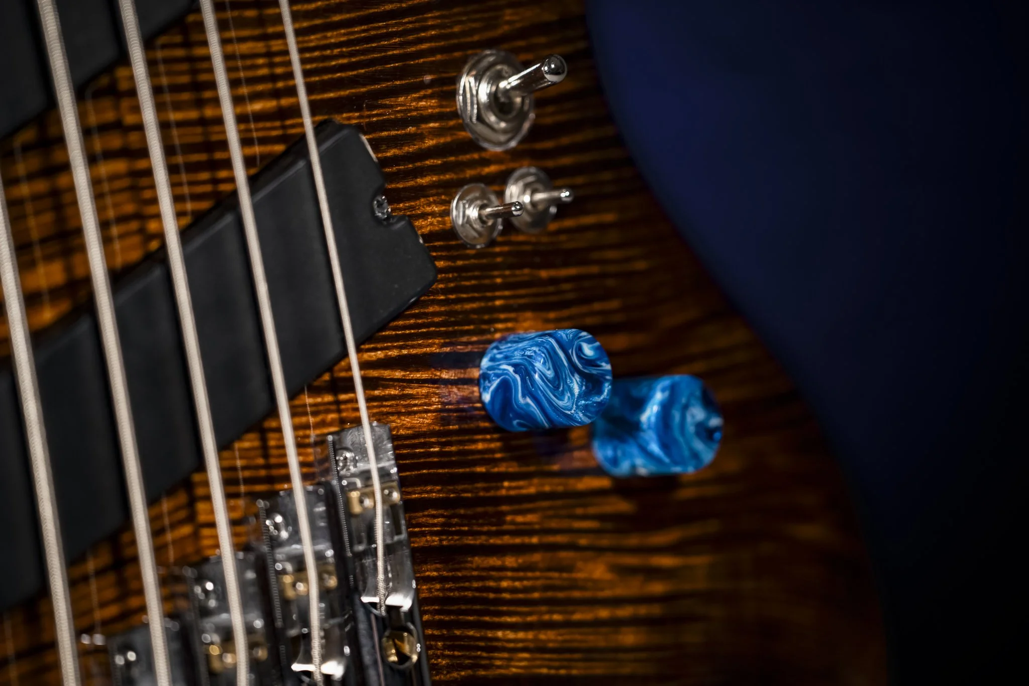 Why You Don’t Want Hand Wound Pickups