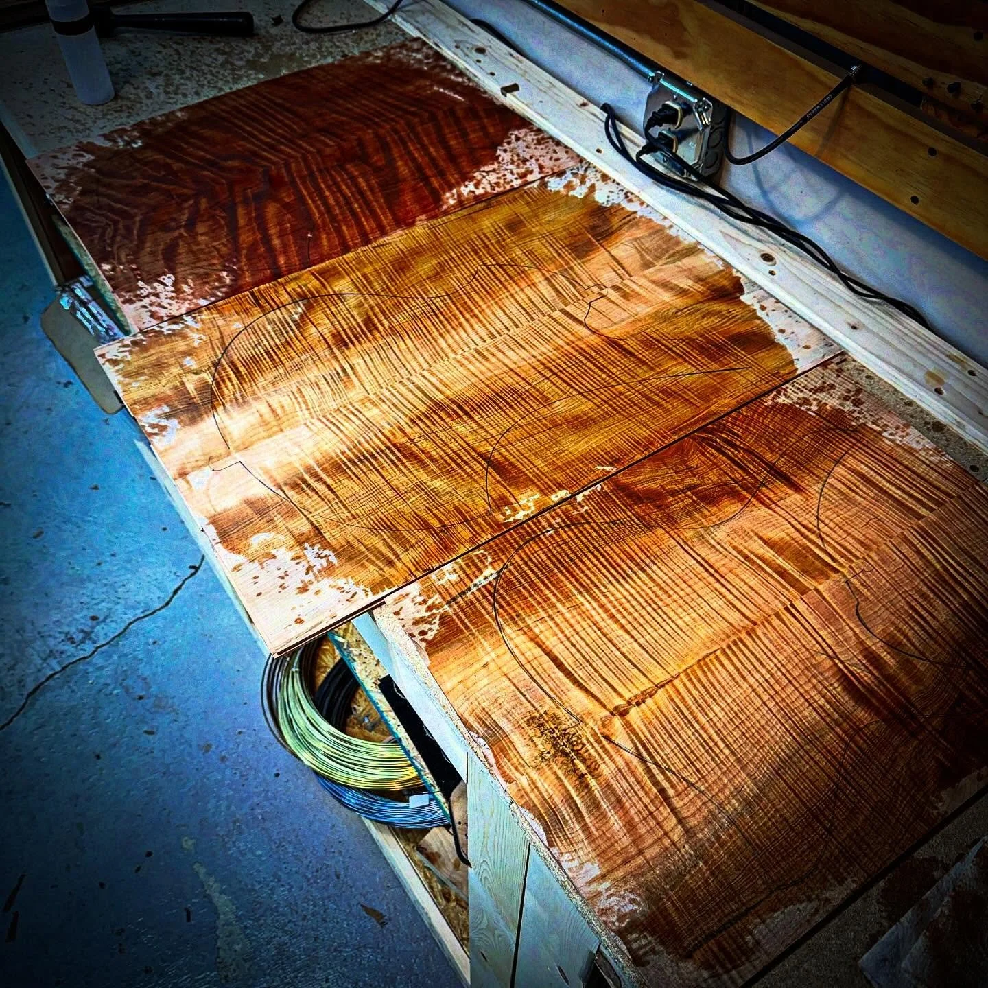 Top and back wood for about half of the monsters I plan to unleash upon the earth this year. 

#LutherieArt #FineWoodworking #HandcraftedGuitars #CustomGuitar #HighEndGuitar