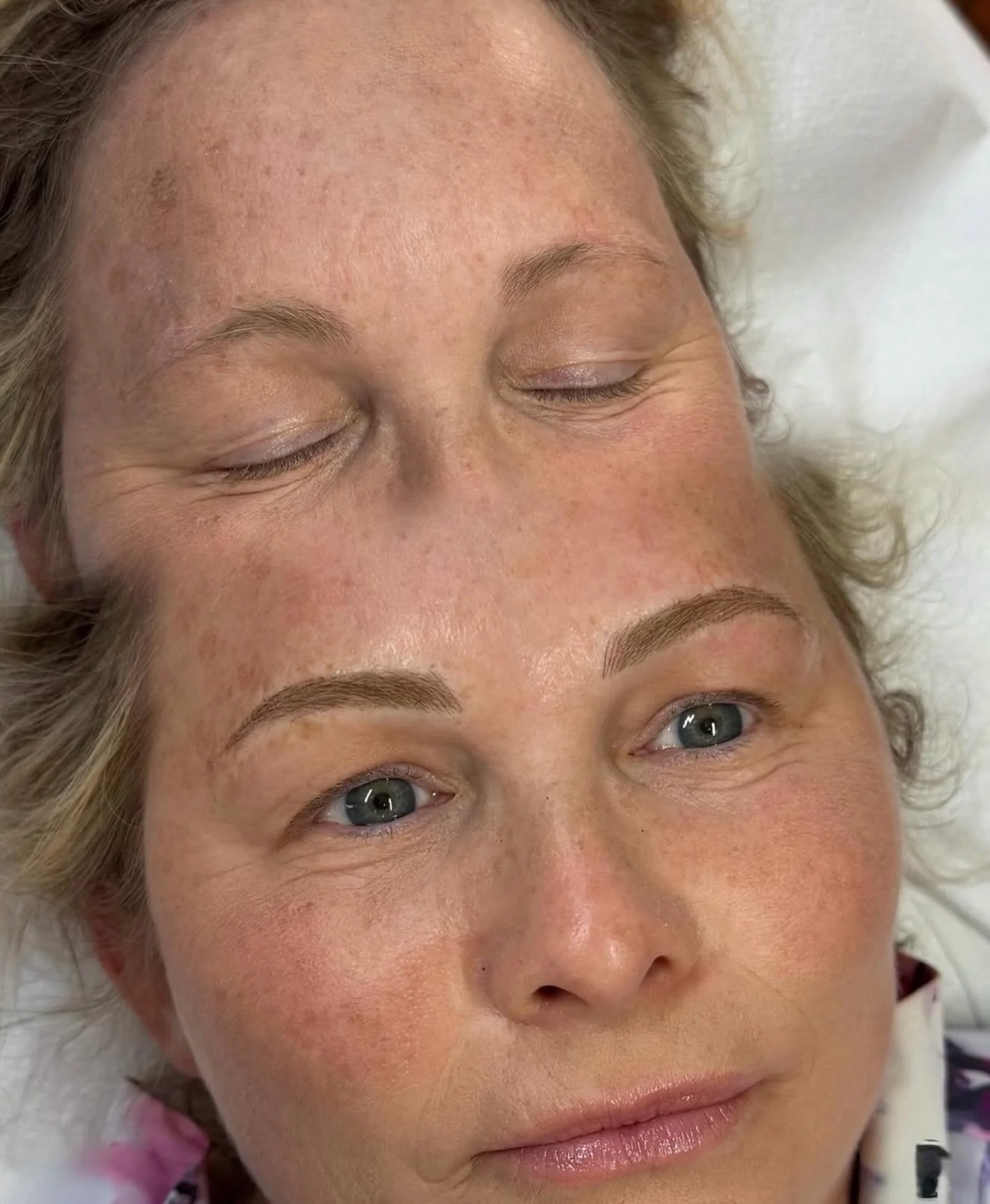 These combo brows give that soft, natural definition with just the right amount of fullness. After just one session, they create that effortless &ldquo;your brows but better&rdquo; look while still feeling polished, fluffy, and natural.

Artist: Shel