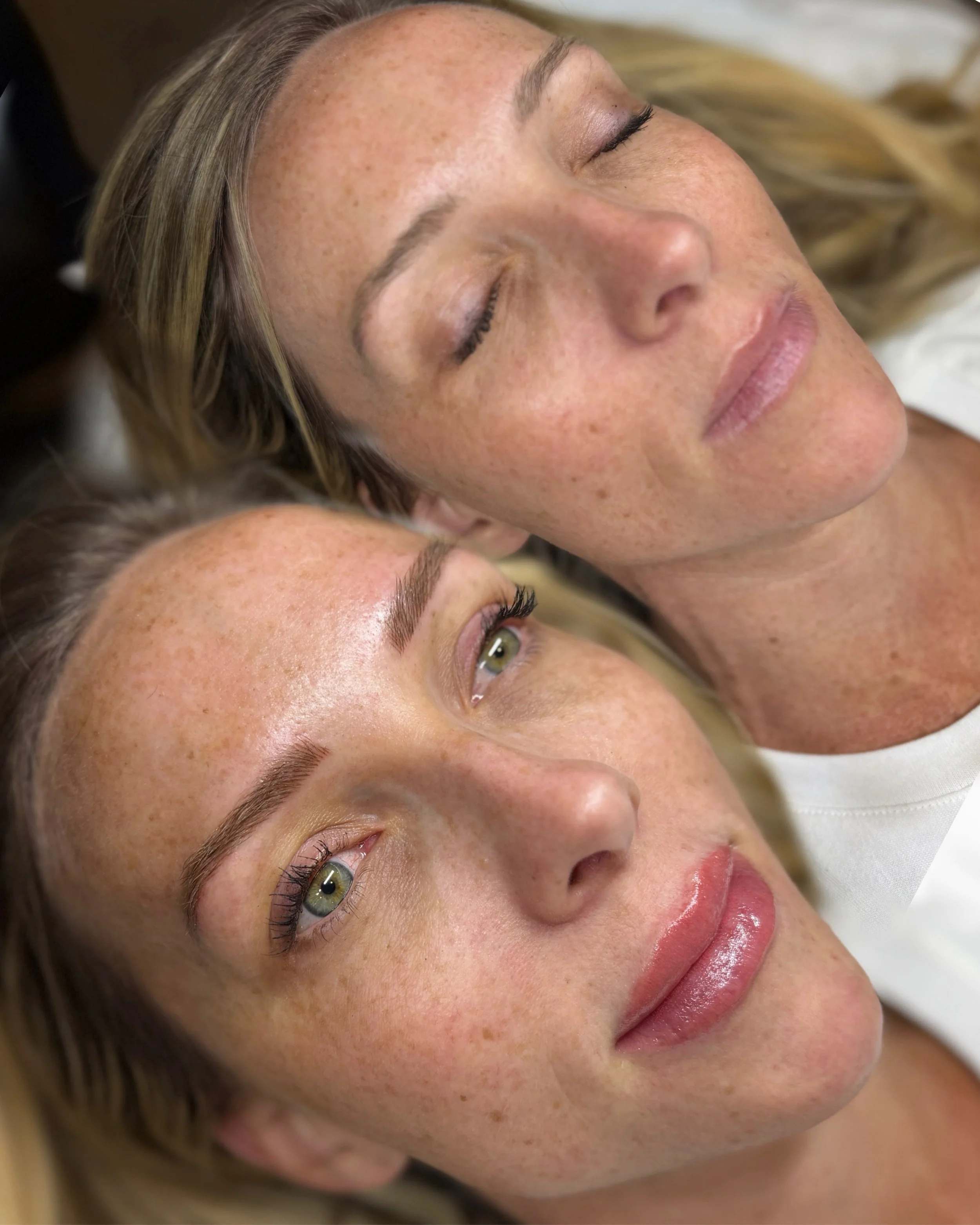 Old brows, meet your glow-up. 

We took a previously tattooed brows and gave them a fresh start with nano brows: soft, crisp strokes that look like actual hair, not a Sharpie moment from 2012. 😊

Service: Nano Brows
Artist: Stephanie 

#NanoBrows #B