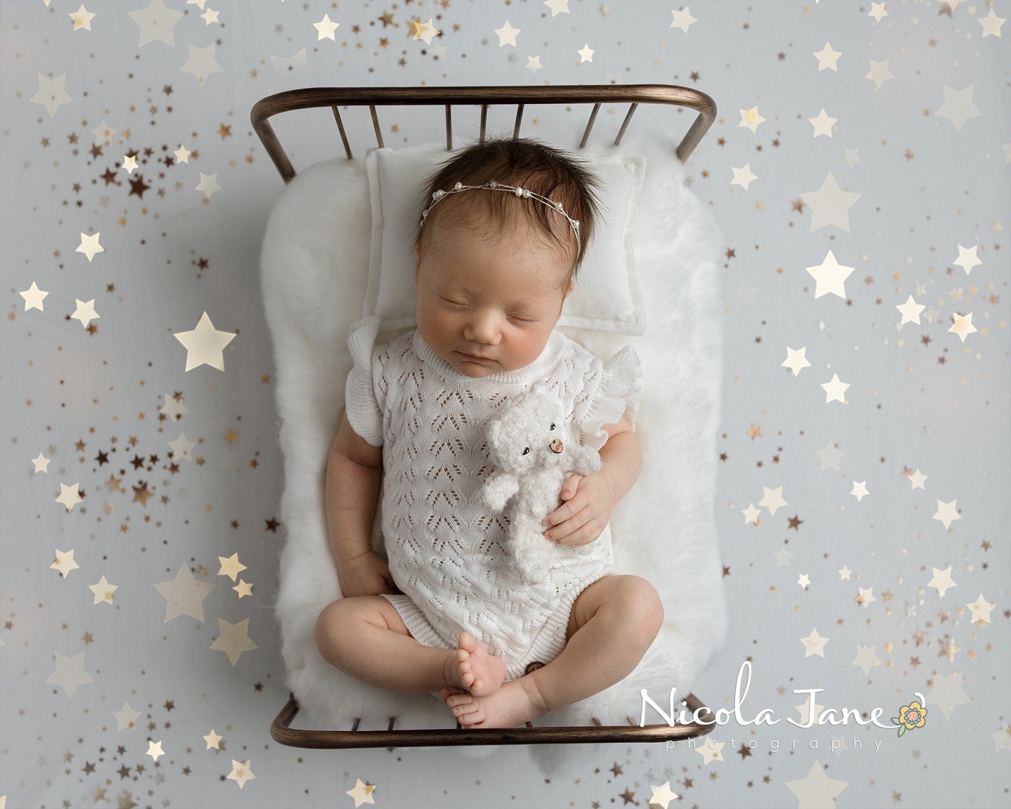 ✨ Sweet Dreams, Little Star ✨
There&rsquo;s something magical about a sleeping newborn. The tiny toes curled up, the softest little hands wrapped around a teddy bear, and the way they melt into their cozy surroundings like they were always meant to b