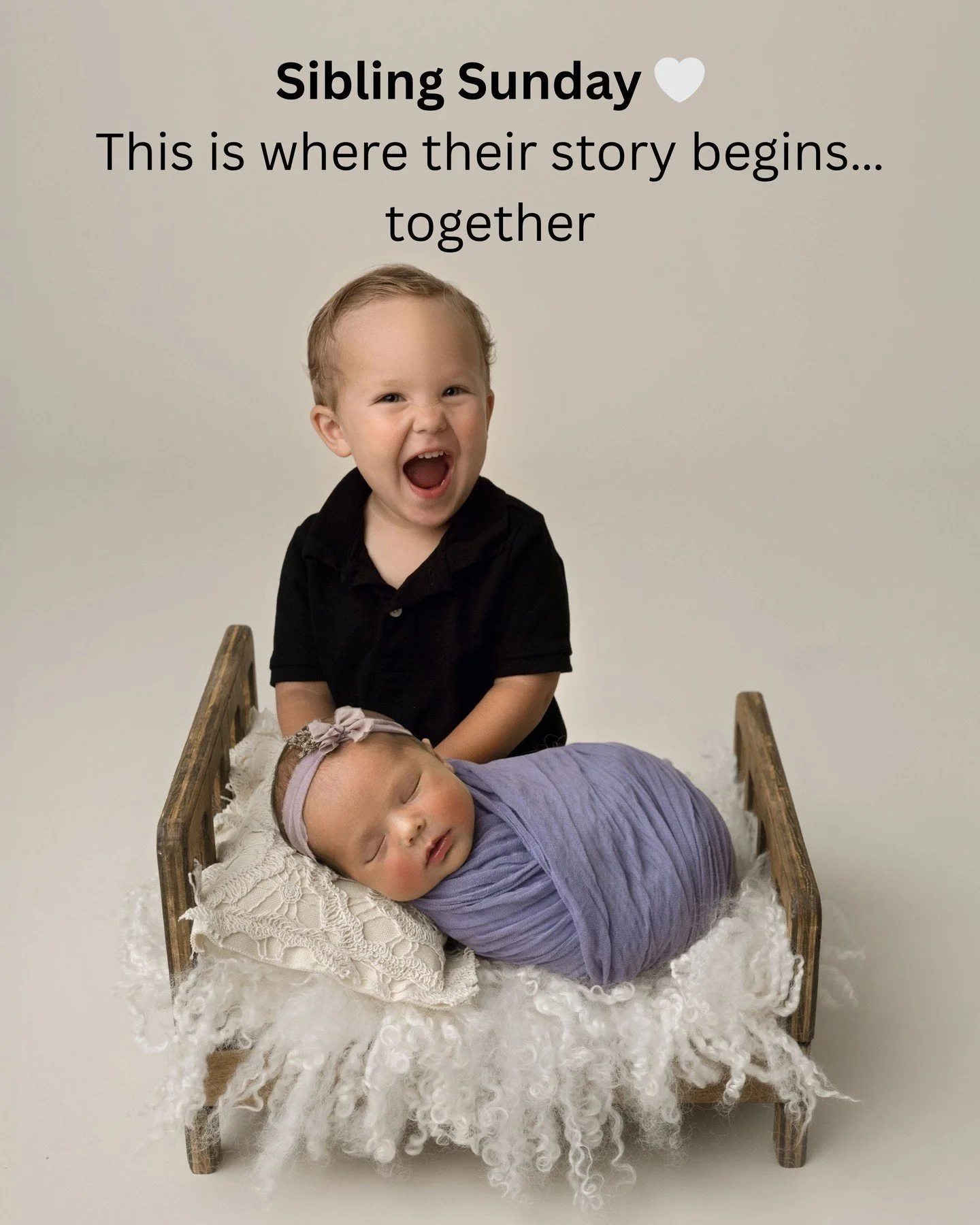 There&rsquo;s something really special about sibling photos during a newborn session.

It&rsquo;s easy to focus on the baby (of course it is)&hellip; but let&rsquo;s not forget what&rsquo;s happening for your older child too.

This is the moment they