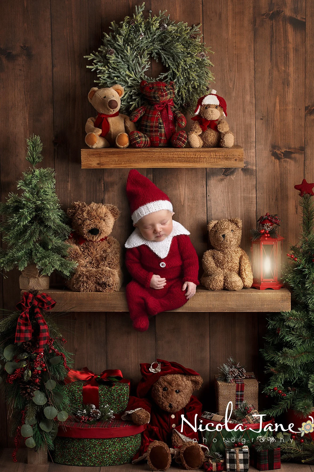 elfontheshelf copy.jpg