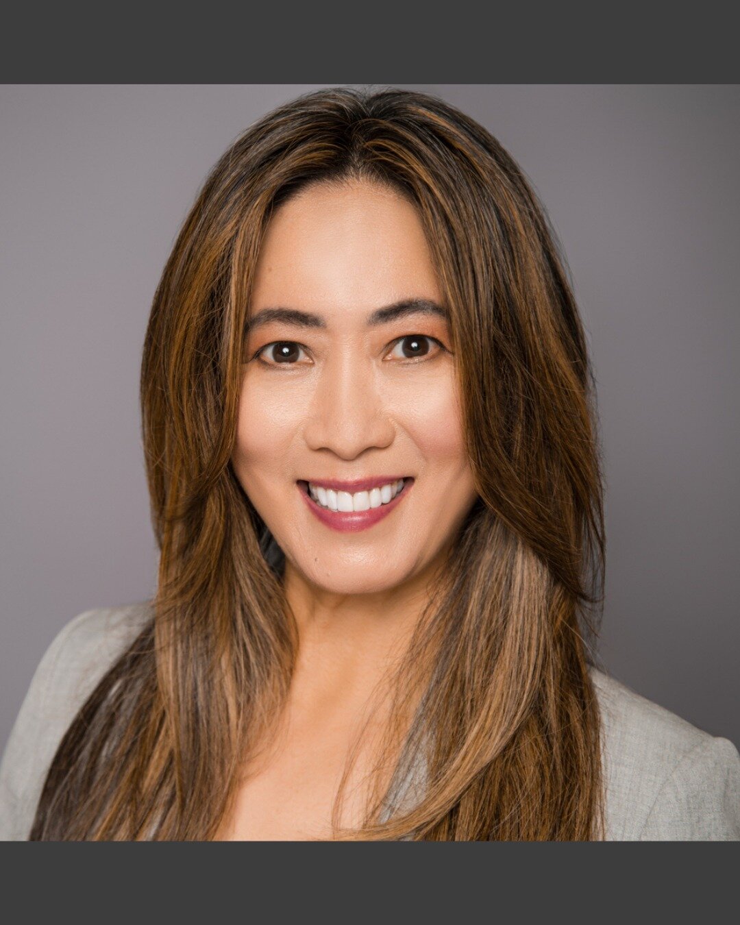 Jeannie had her sights set on both the banking and crypto industries. Planning her headshot session, she recognized the need for tailored imagery &ndash; one exuding corporate elegance, perfect for the banking sector, and the other embracing an edgie