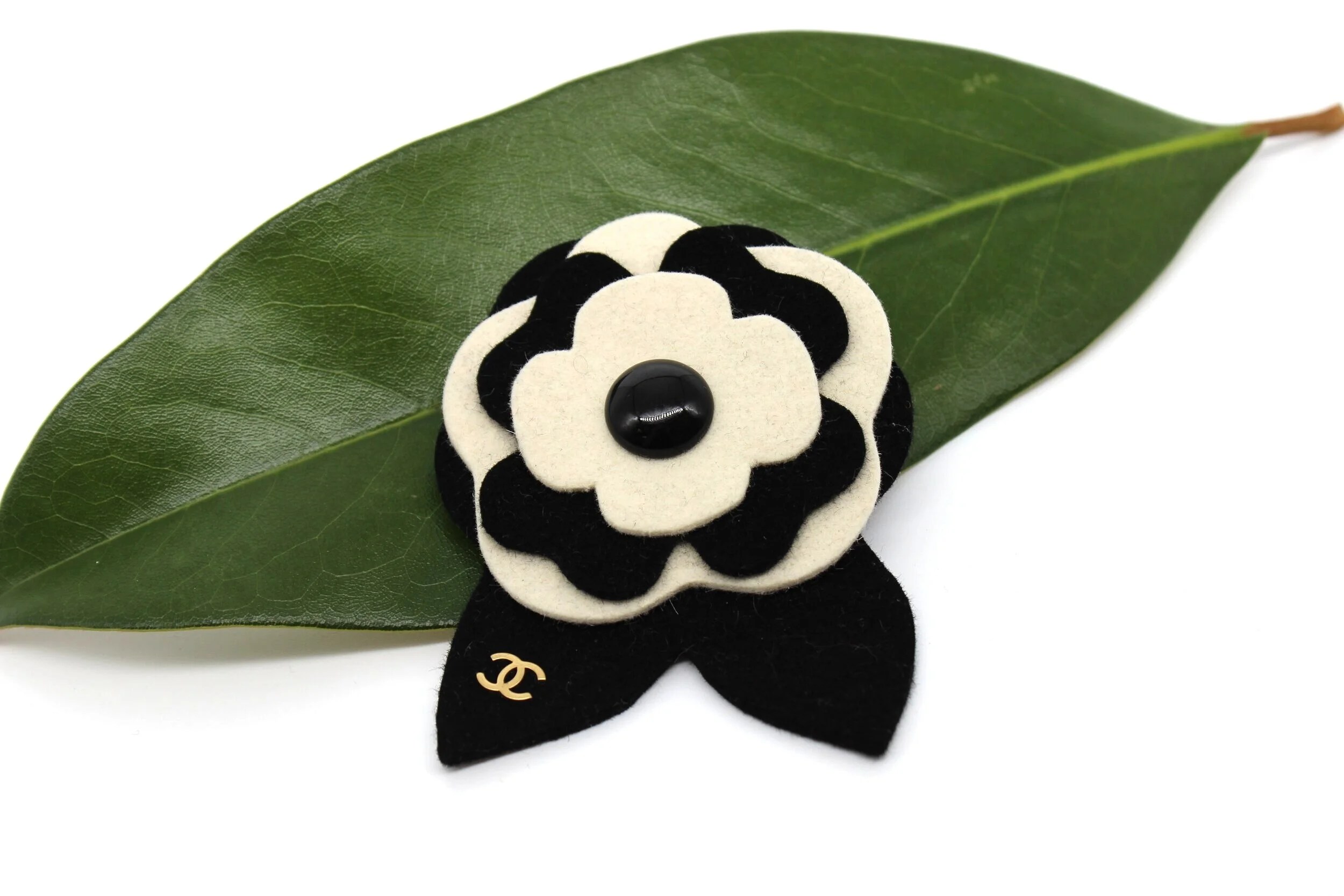 Chanel Camellia Brooch - Black and White Felt