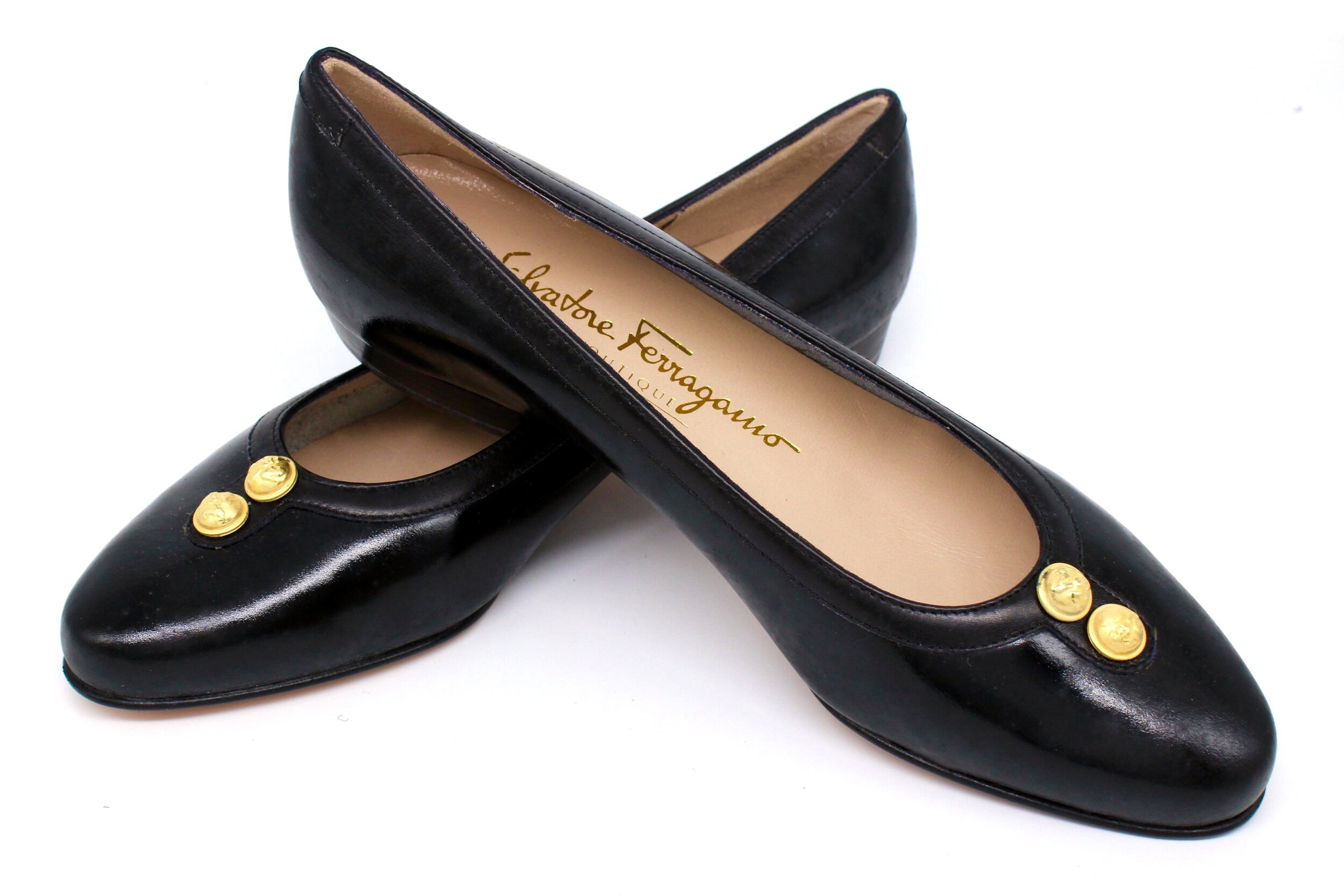 Salvatore Ferragamo Figaro Flat in Black