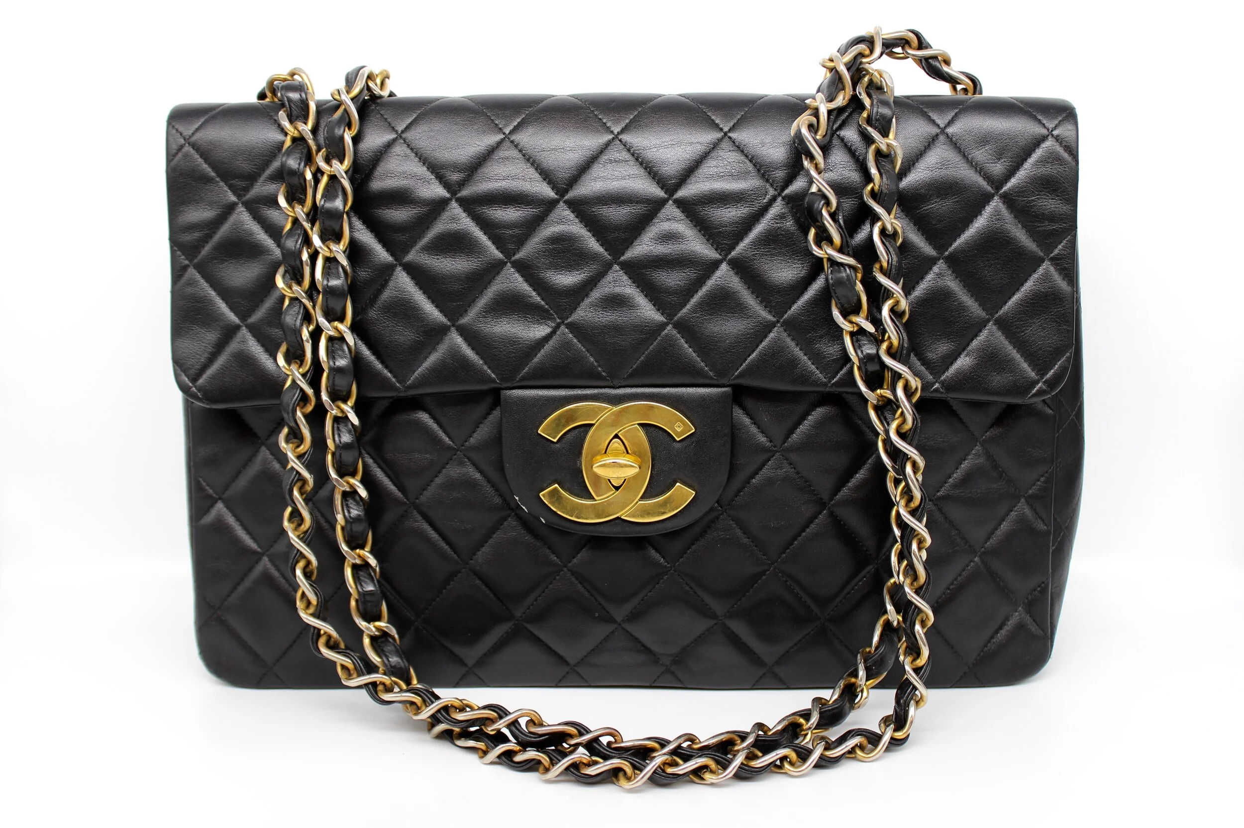 Vintage Jumbo Classic Flap in Black