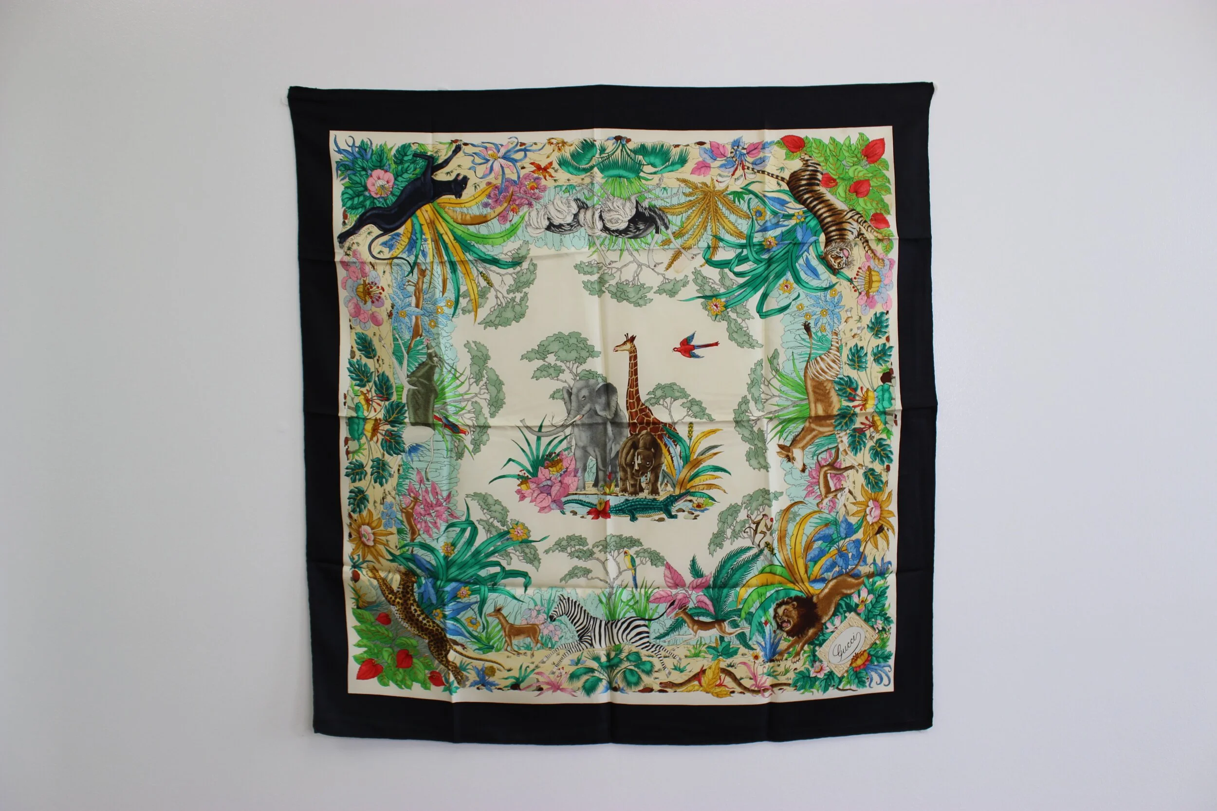 #0419 Gucci Silk Jungle Motif Scarf