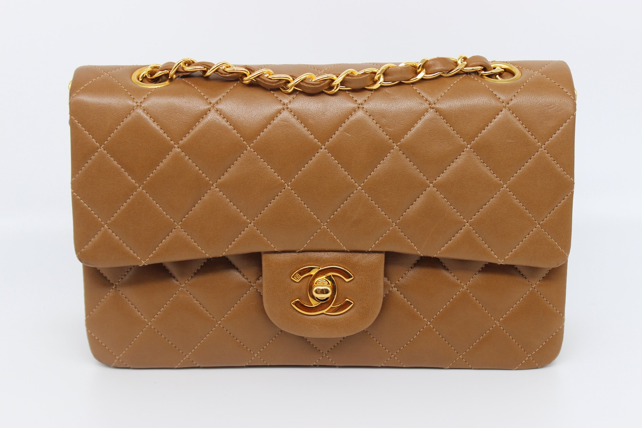Small Classic Double Flap in Camel