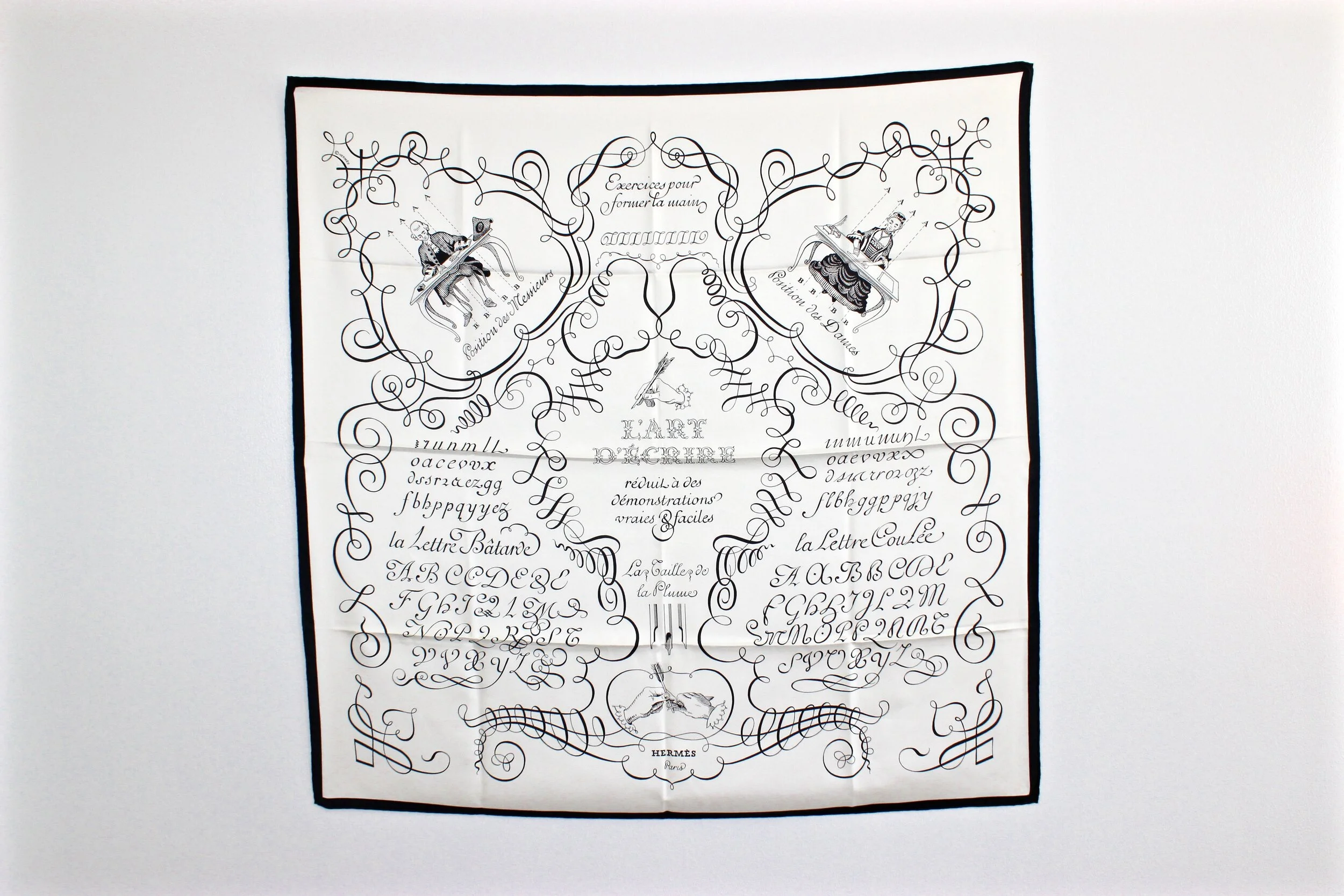 #0412 Hermès Silk "L'art Decrire" Scarf