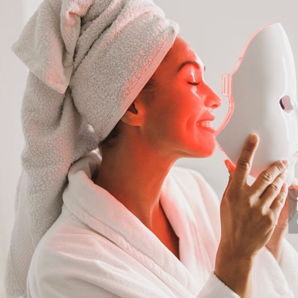 LED therapy skincare mask