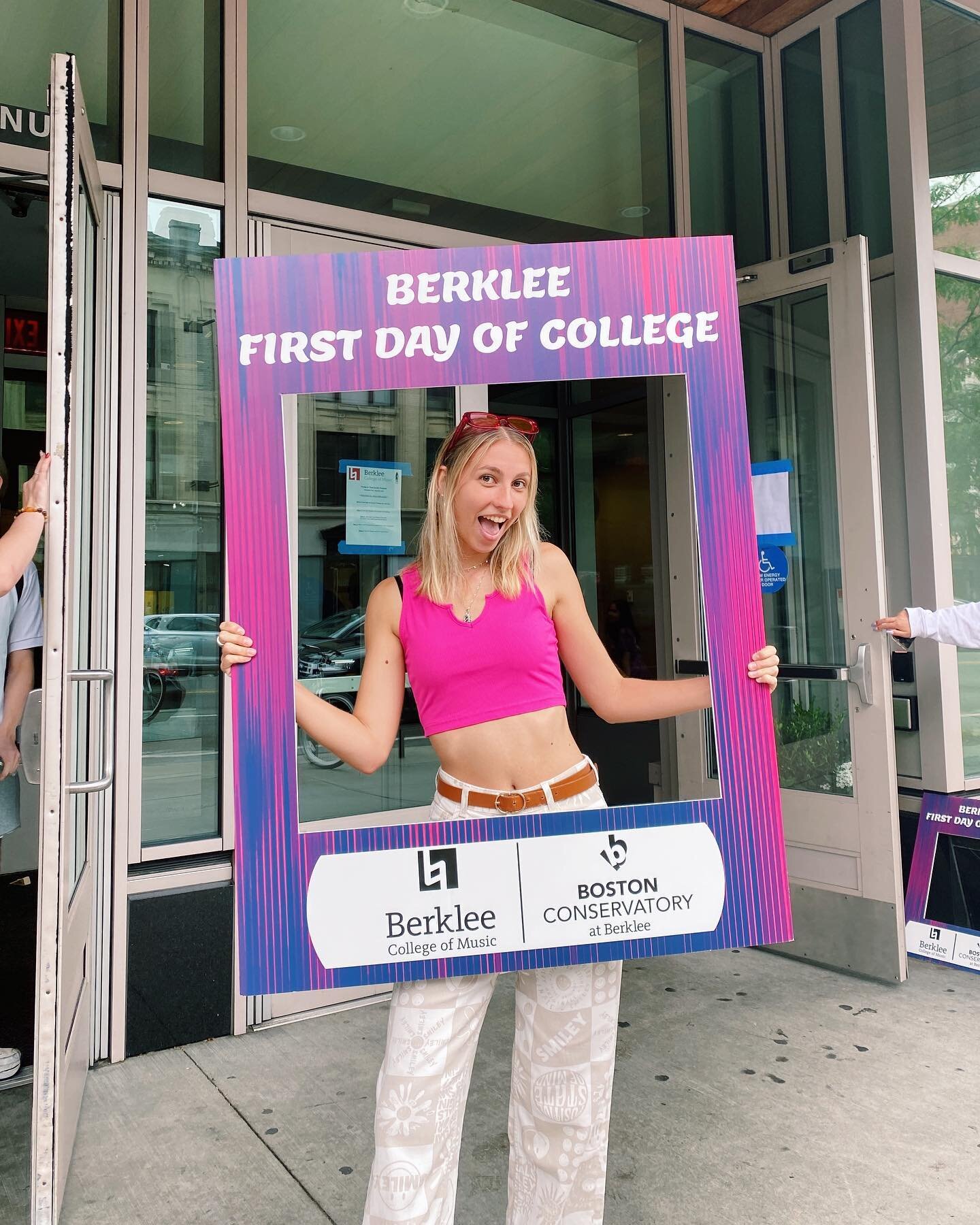 college junior year so far ft. my first performance at the Berklee Performance Center! (I&rsquo;ll post the full video soon💜)