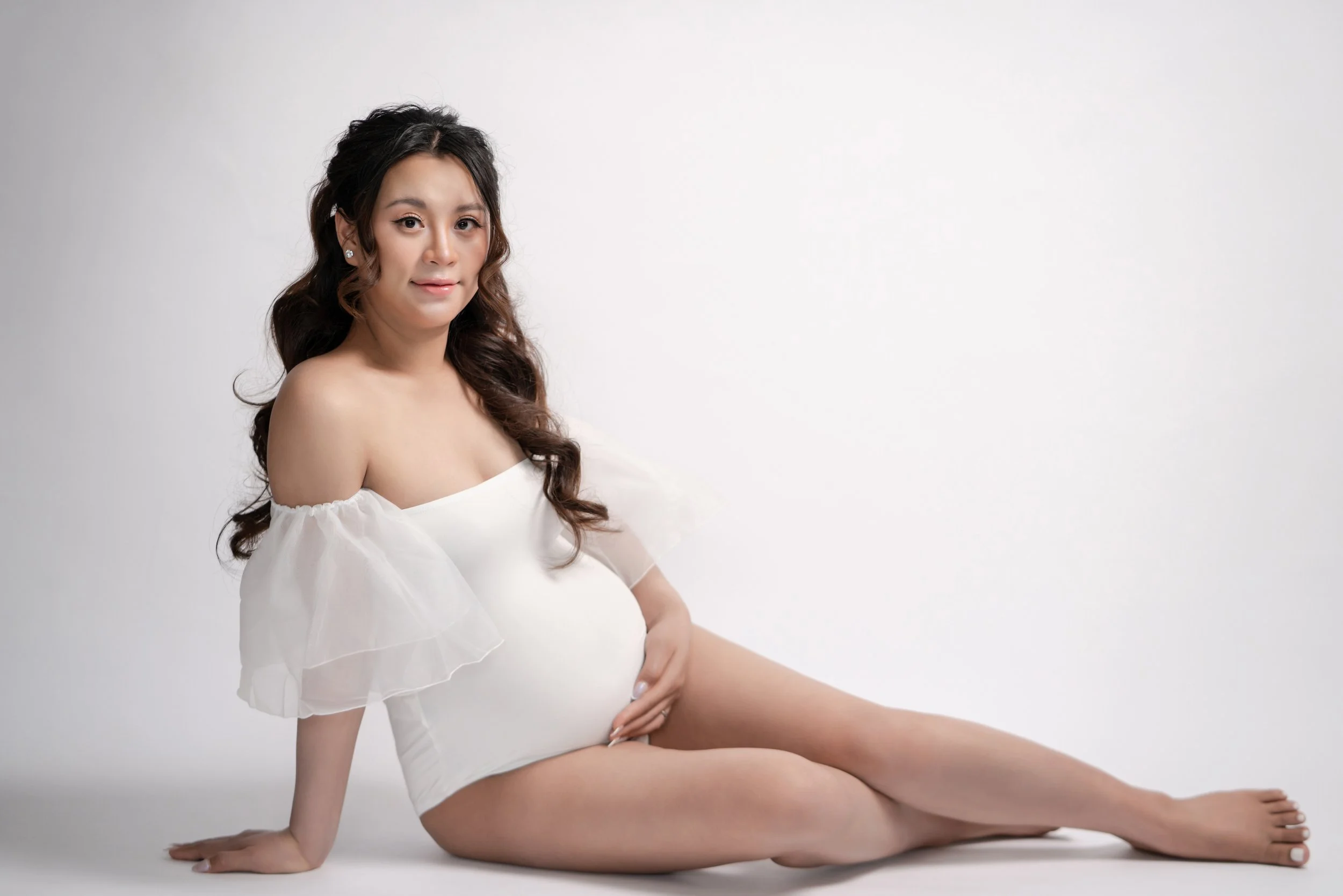 indoor maternityphotography in Vancouver 122092.JPG
