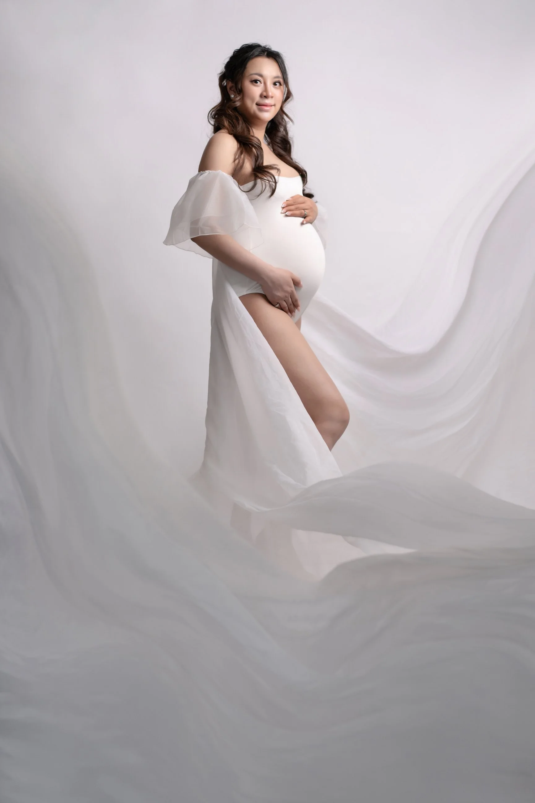 indoor maternityphotography in Vancouver 122093.JPG