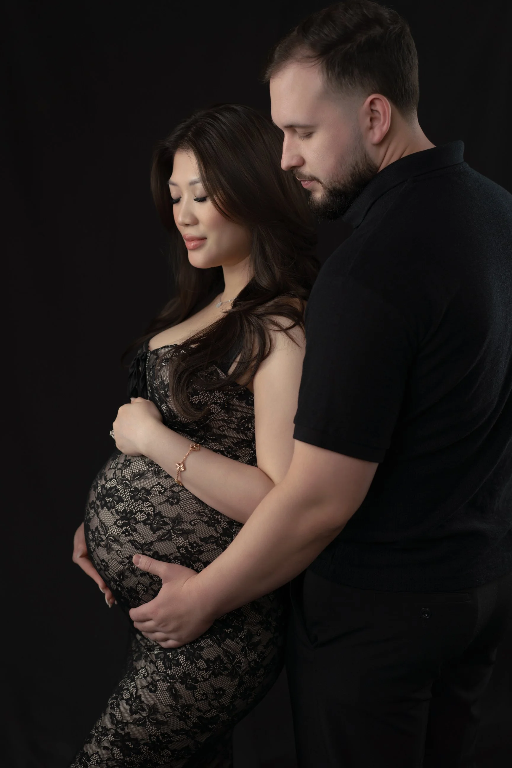 indoor maternityphotography in Vancouver 122074.JPG