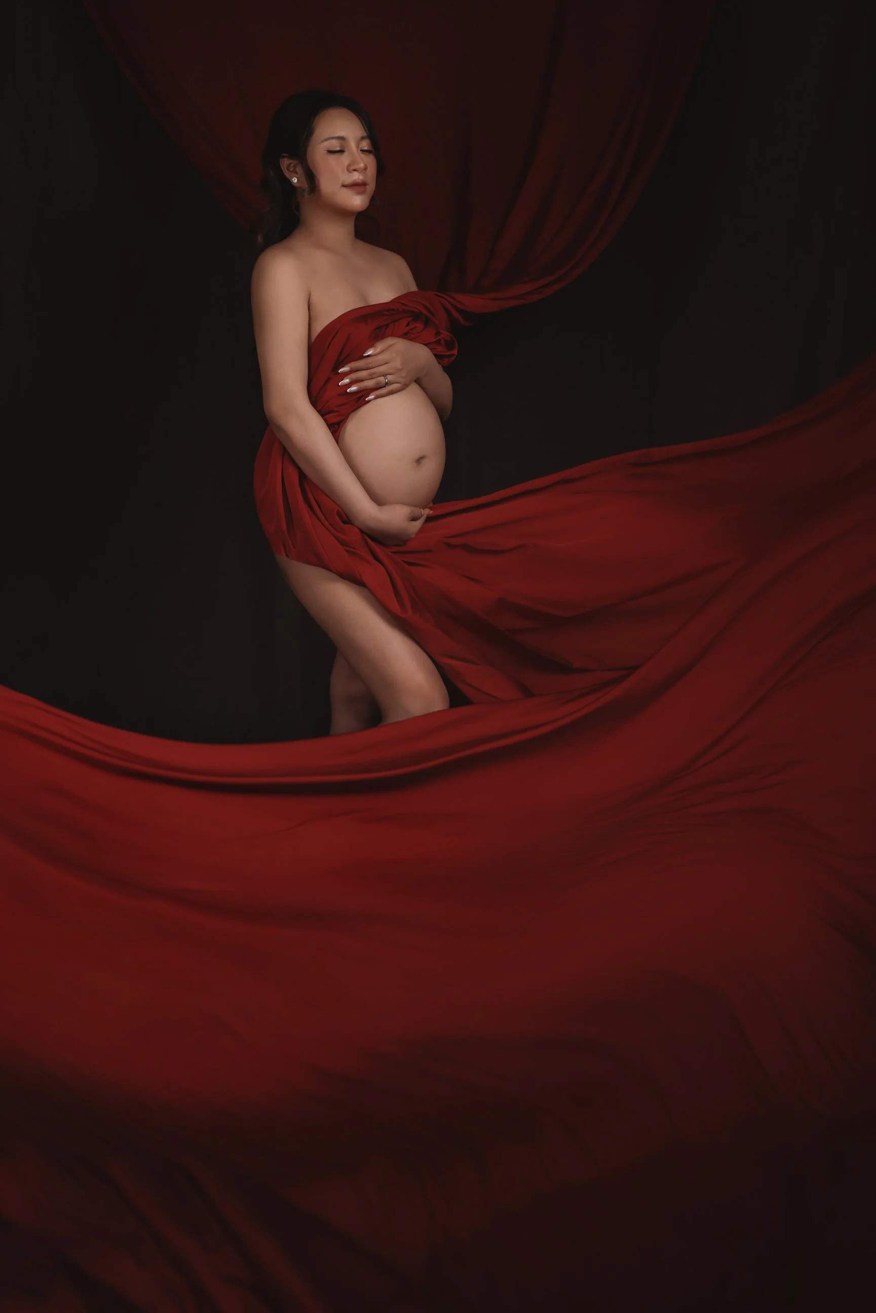 indoor maternityphotography in Vancouver 122097.JPG