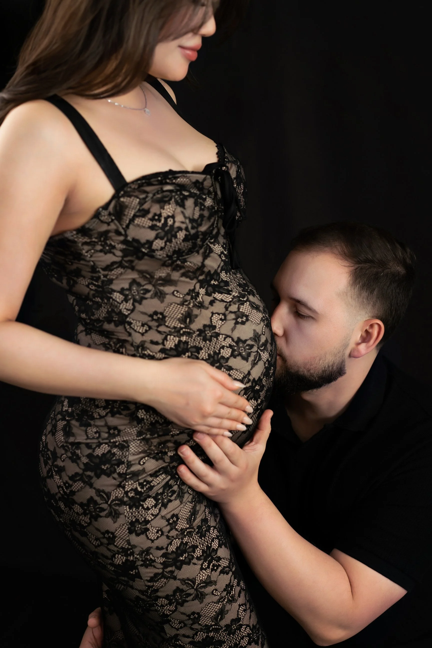 indoor maternityphotography in Vancouver 122076.JPG