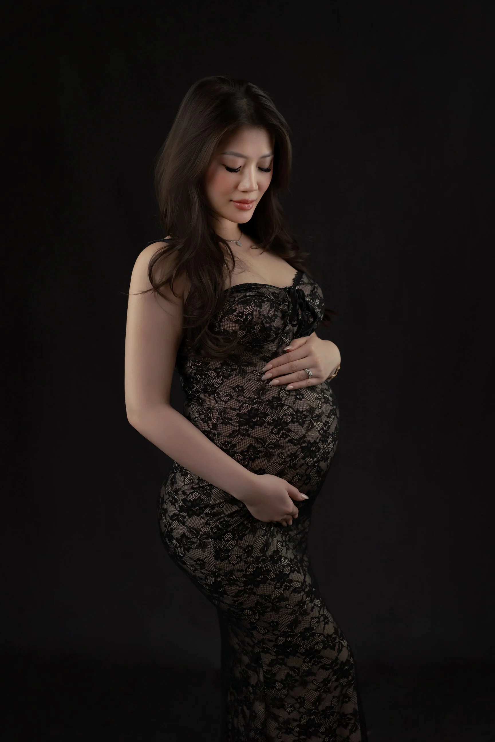 indoor maternityphotography in Vancouver 122072.JPG