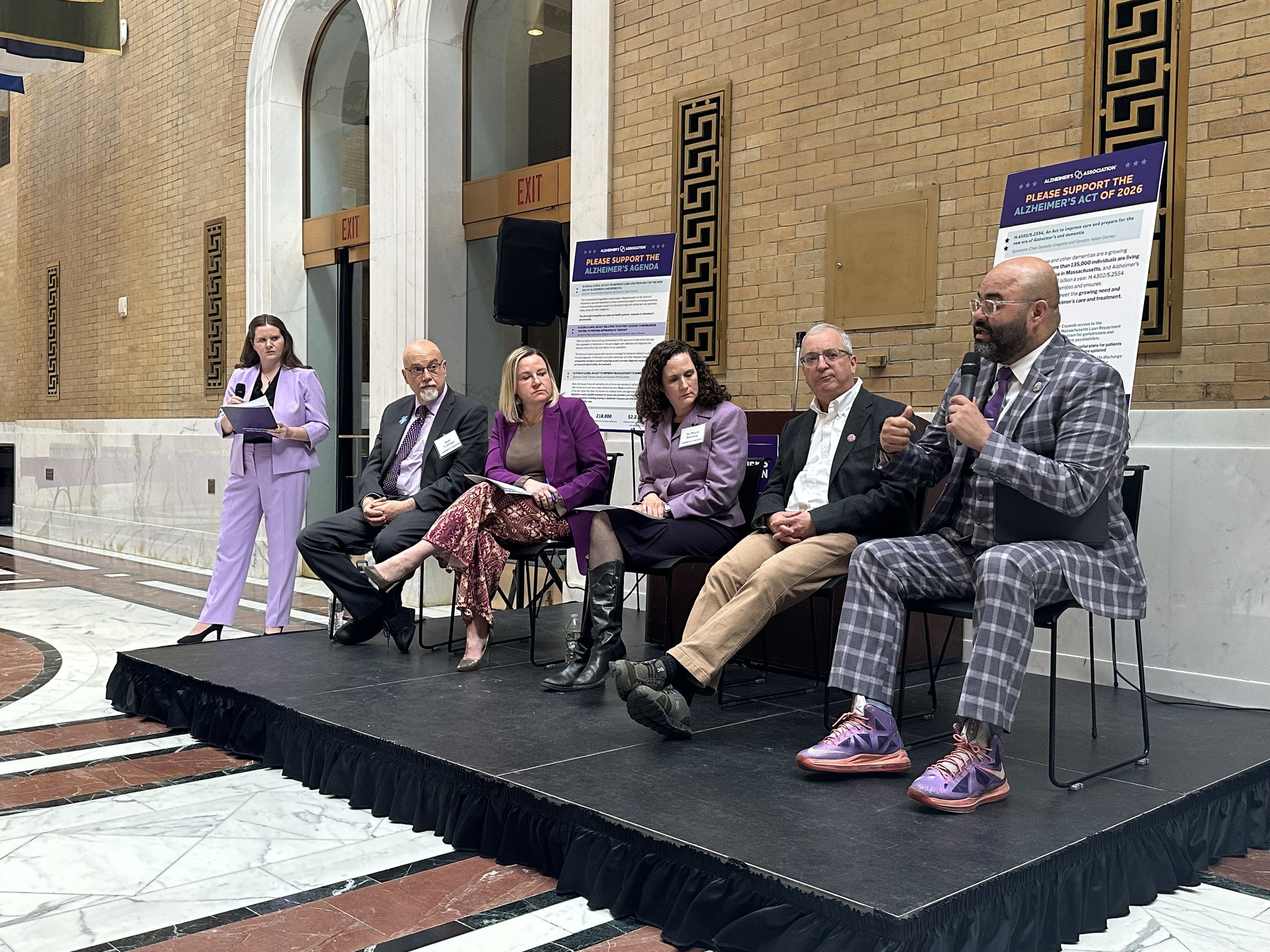 Gómez Joins Alzheimer’s Advocacy Day at State House