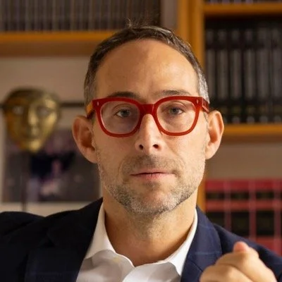 HARVARD CONNECTION: Professor I. Glenn Cohen,&nbsp; JD '03, Medical AI: Legal and Ethical Issues