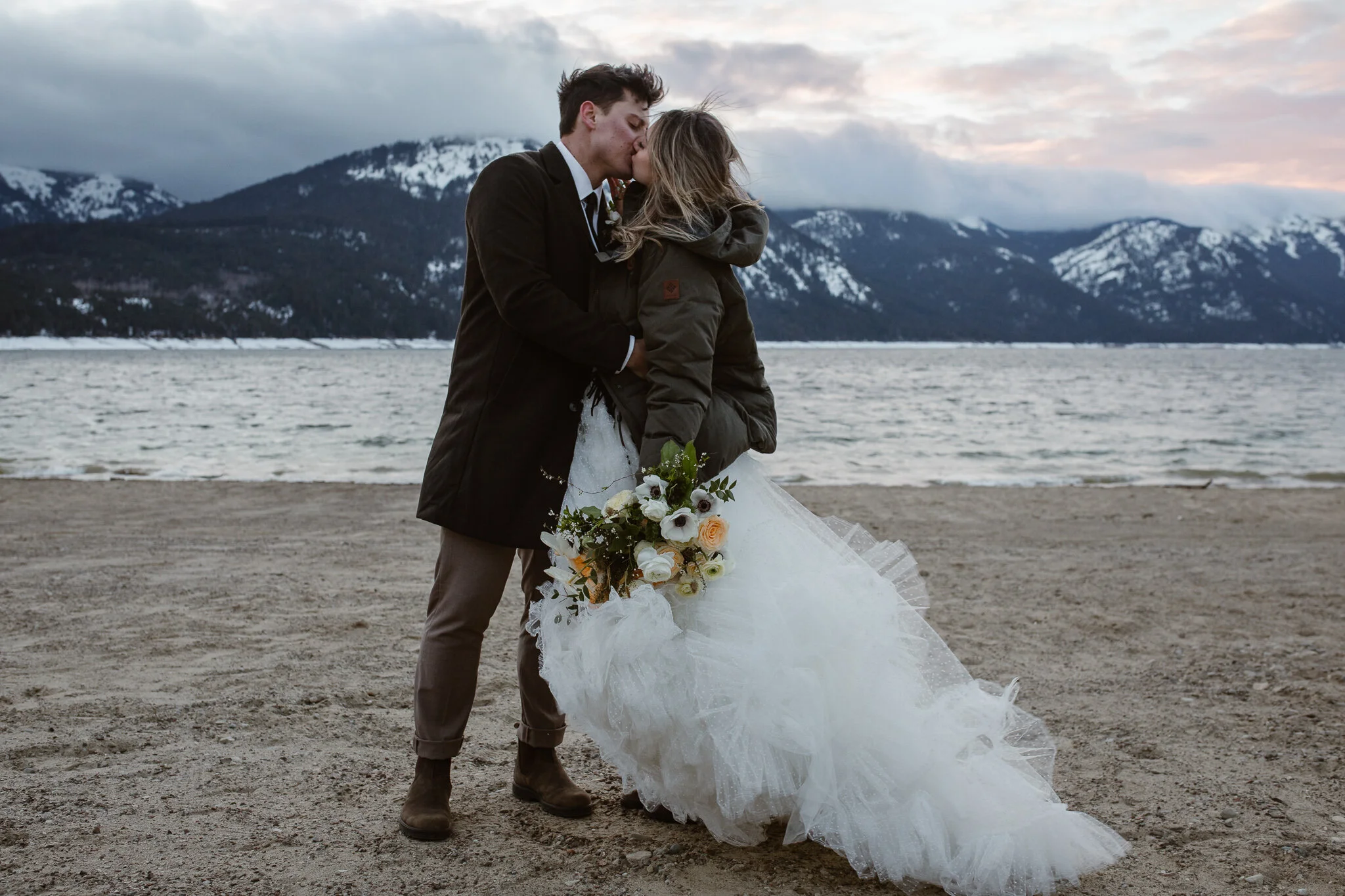 Washington Adventure Elopement Guide