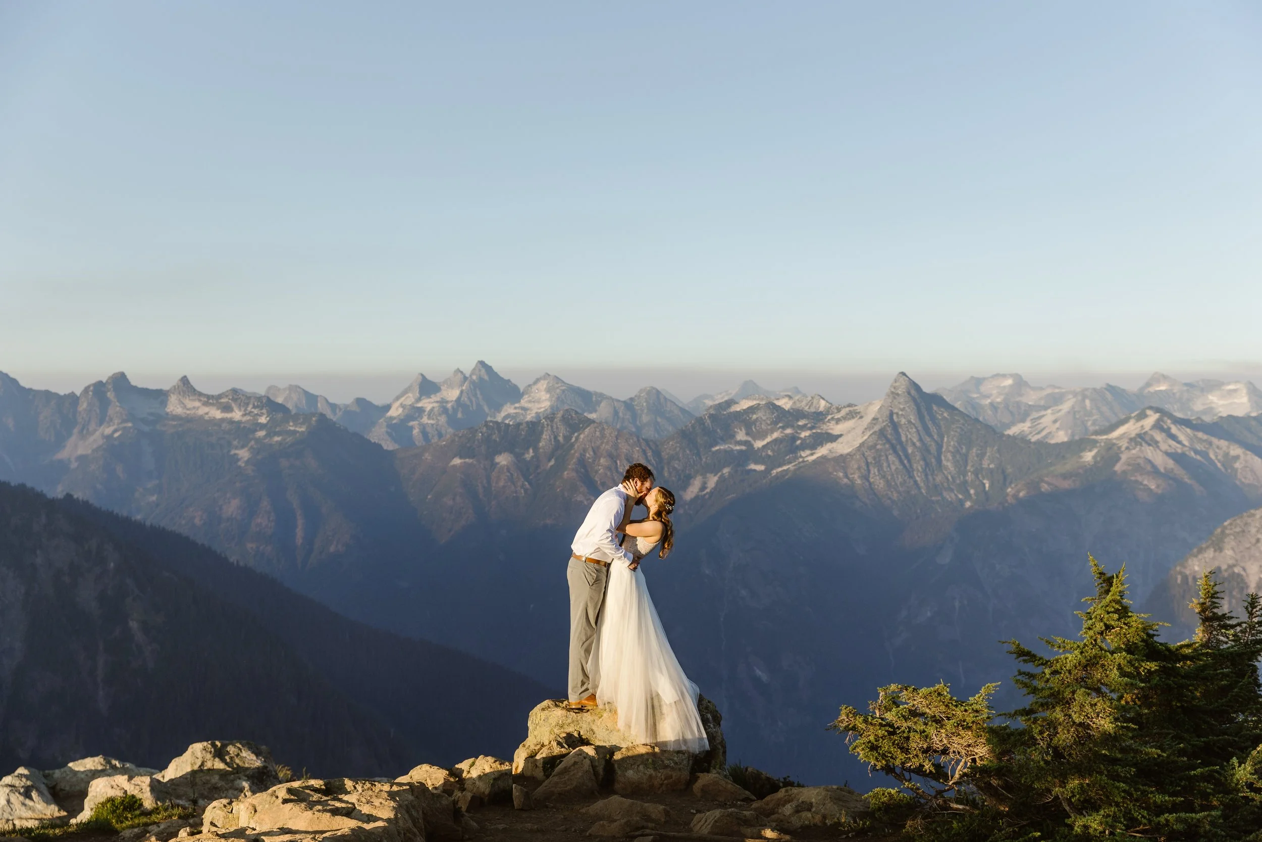 Winchester Mountain Fire lookout Elopement