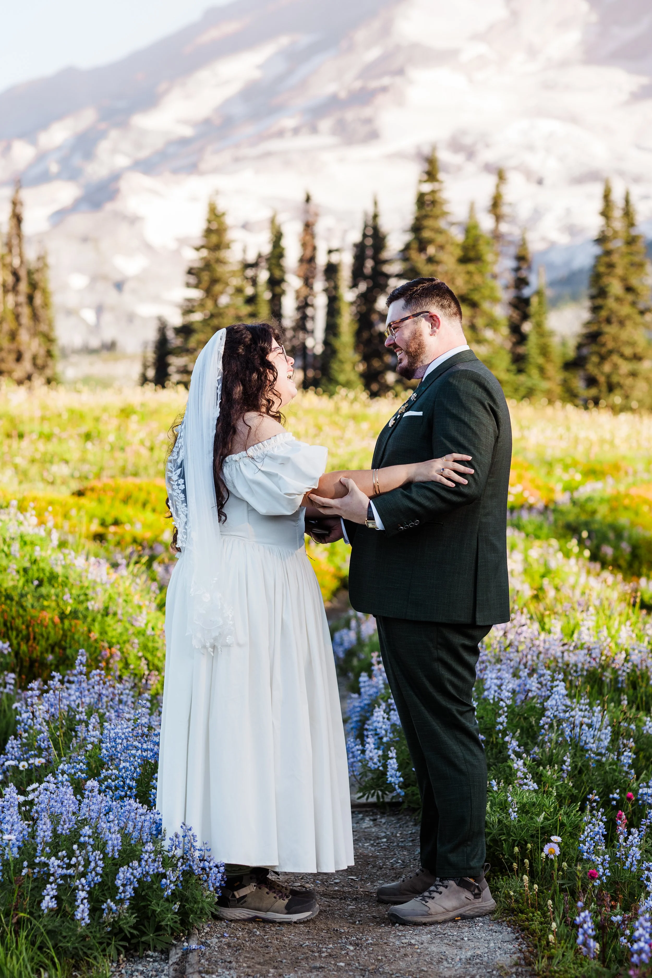 mount-rainier-elopement-17.jpg