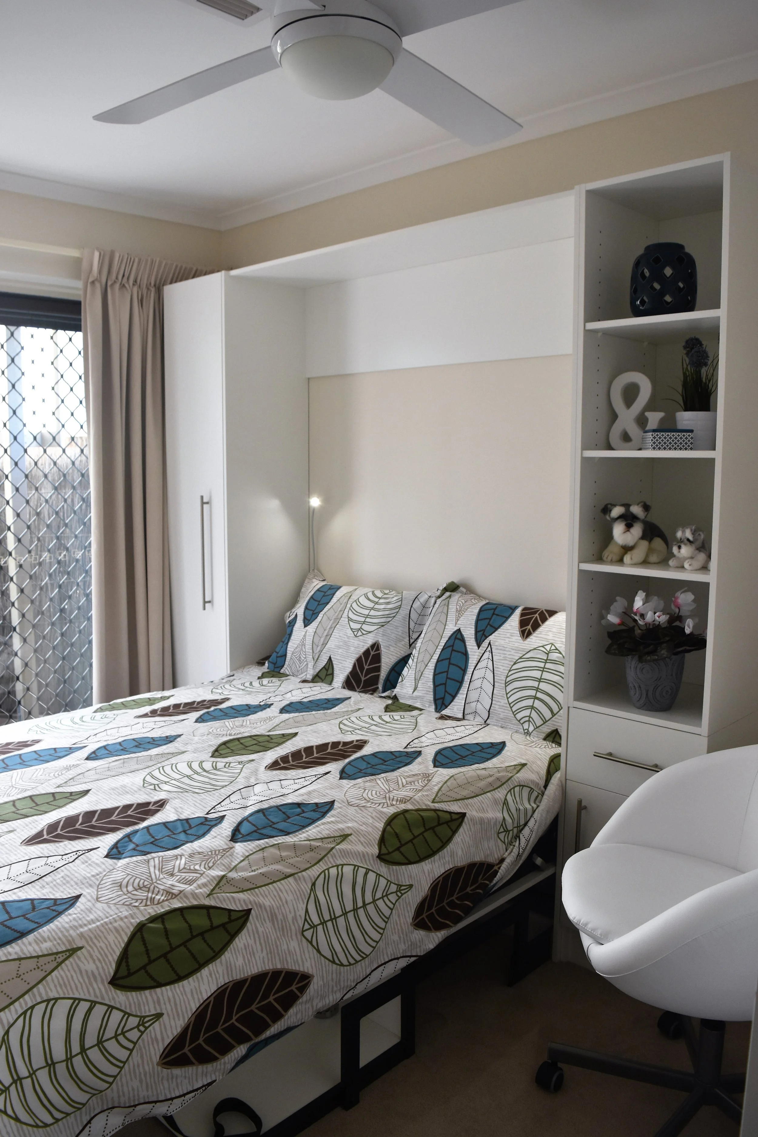 Studio desk bed open - Murphy Alpha bed