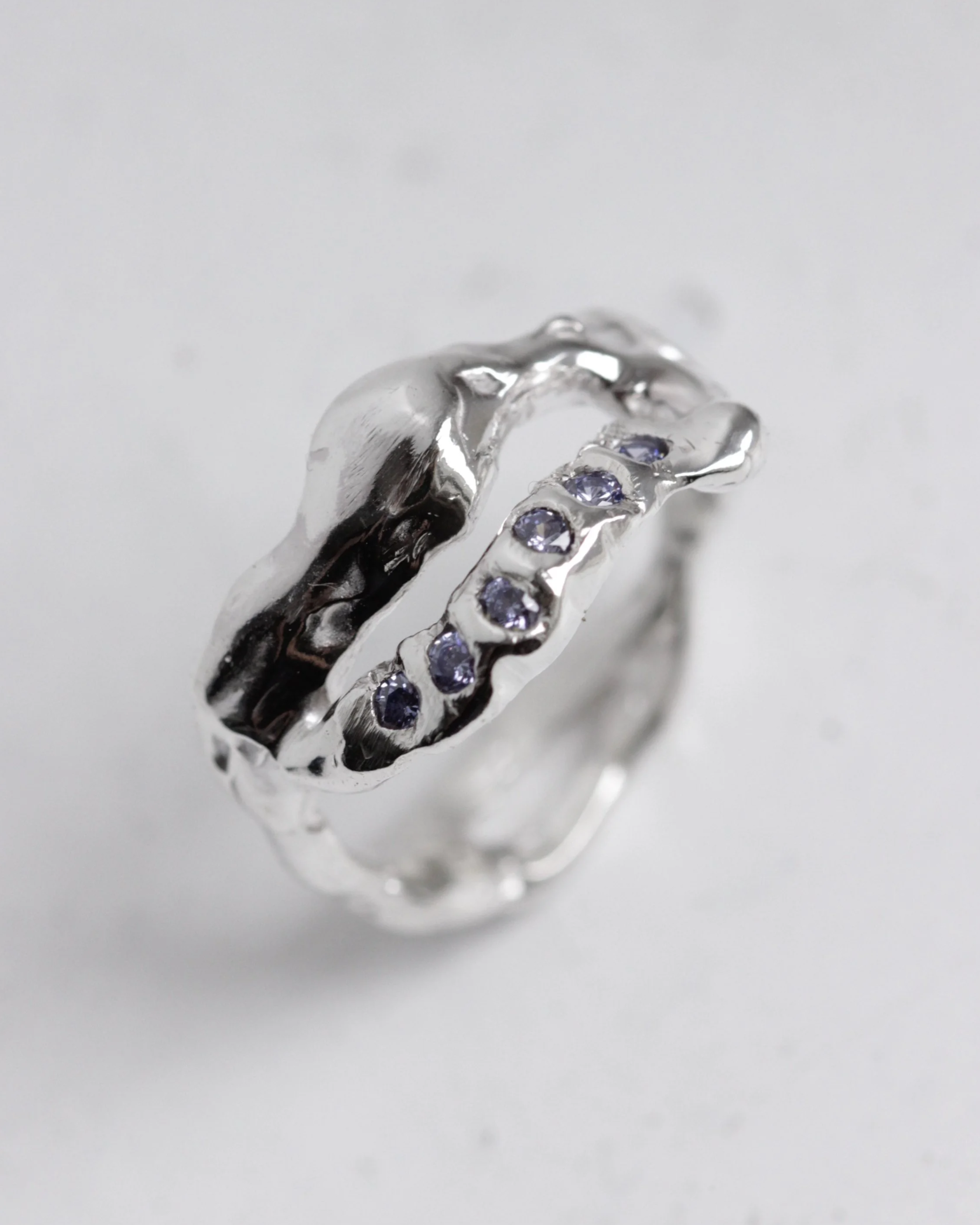 ENGAGEMENT RING WITH PURPLES