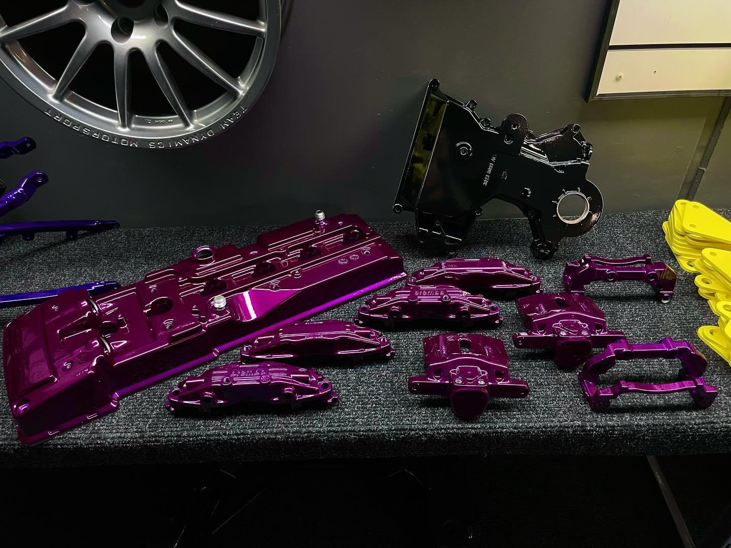 Illusion Violet rocker cover and callipers😎🔥
#epicpowdercoating #needpowdercoating #powdercoatingporn #powdercoatinglife #powdercoatingnation #powdercoatingwork #qualitypowdercoating #precisionpowdercoating #showoffpowdercoating #extremepowdercoati