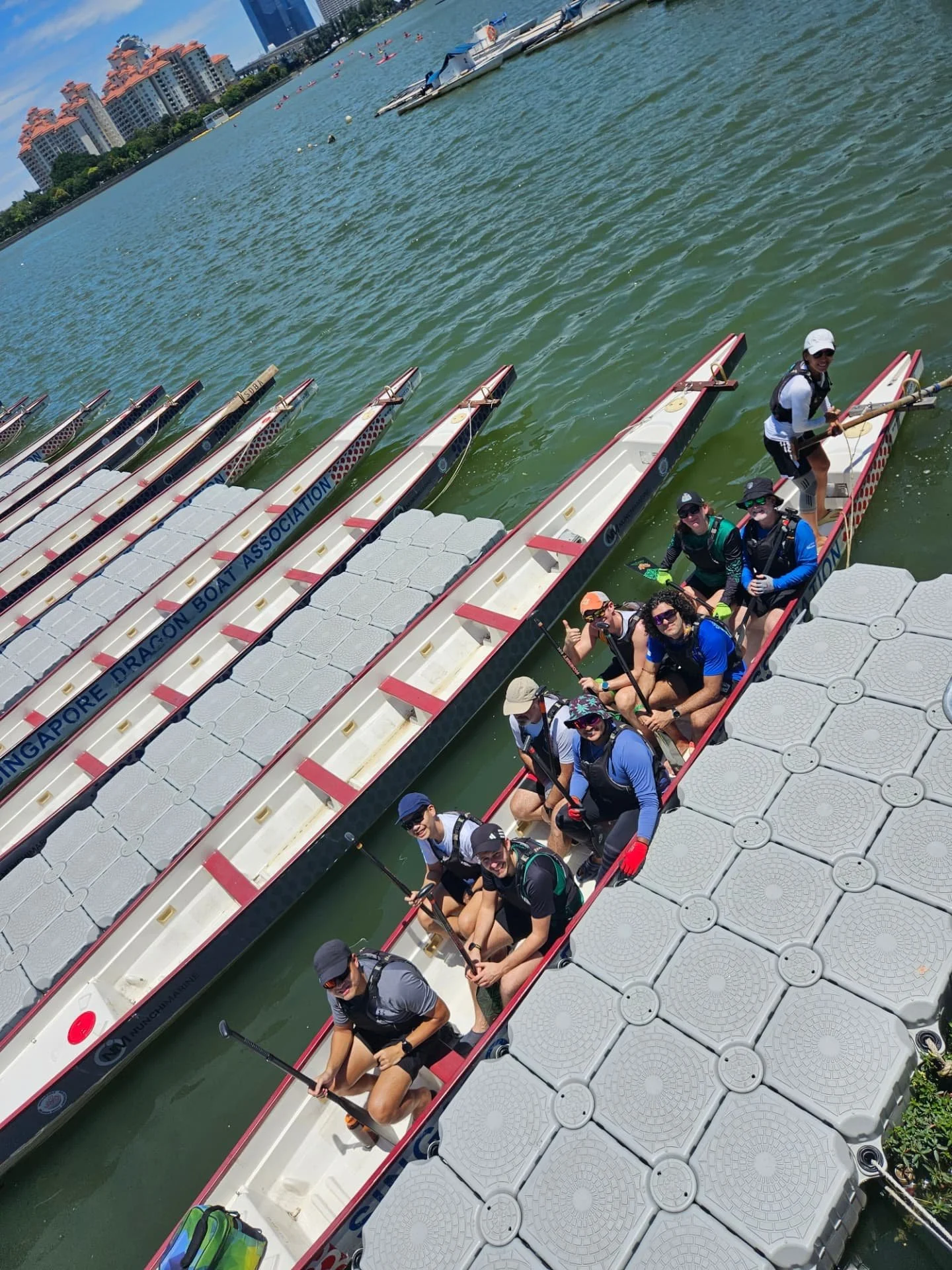 We’re all geared up for this weekend’s race at Marina Bay! 💪🚣‍♀️
The team can’t wait to hit the water at the IHH Sea Regatta, competing in the mixed, open, and women’s races this Saturday. Let’s go, Gaelics! 💚🏆✨