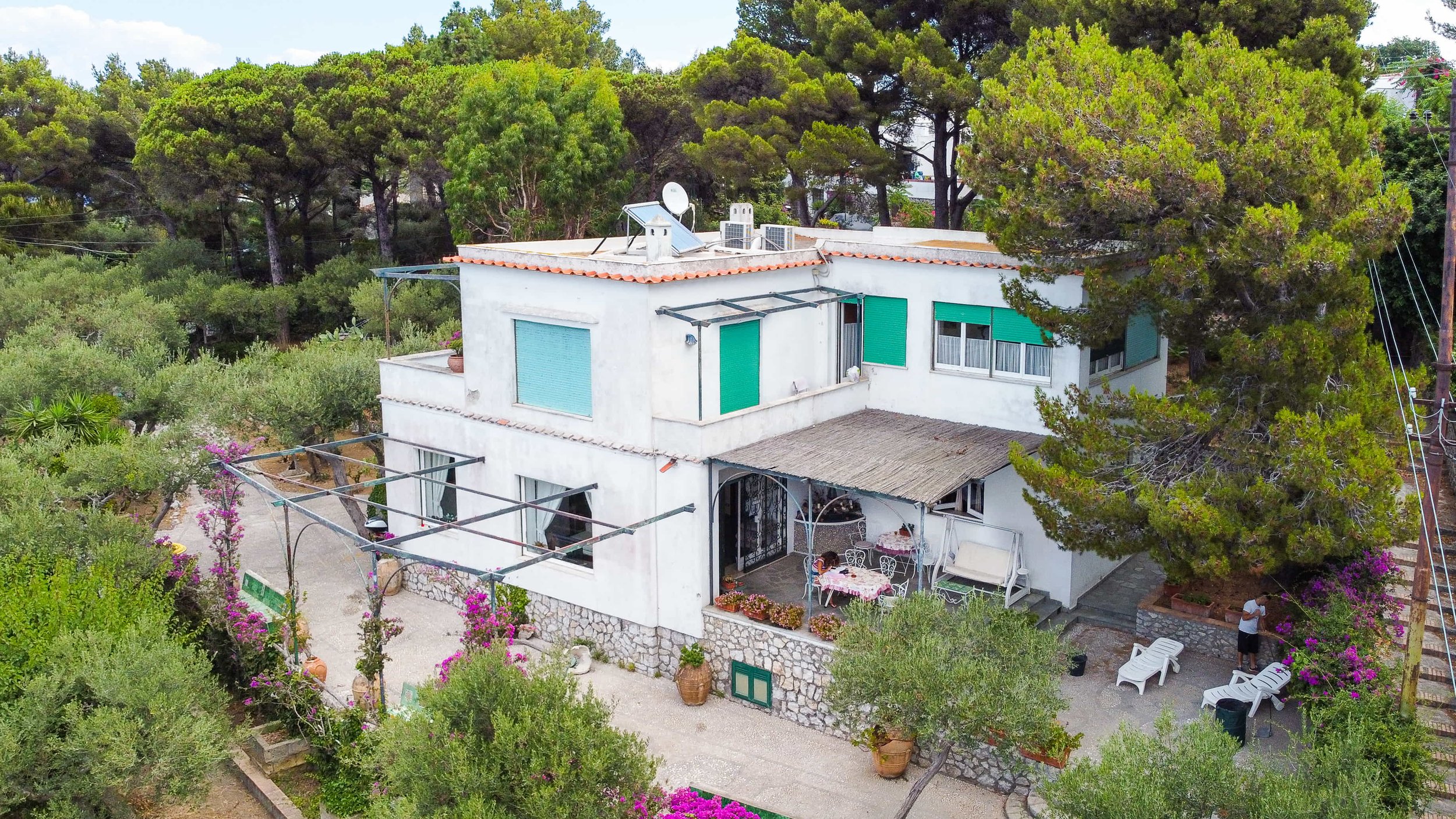 Drone Shot_B&B il Rifugio_Capri-3.jpg