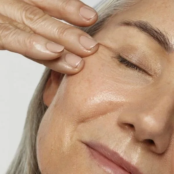 Mature Skin Model Image