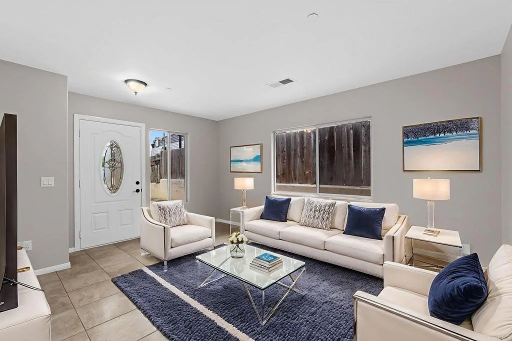 321 W Connecticut Ave, Vista, CA 92083