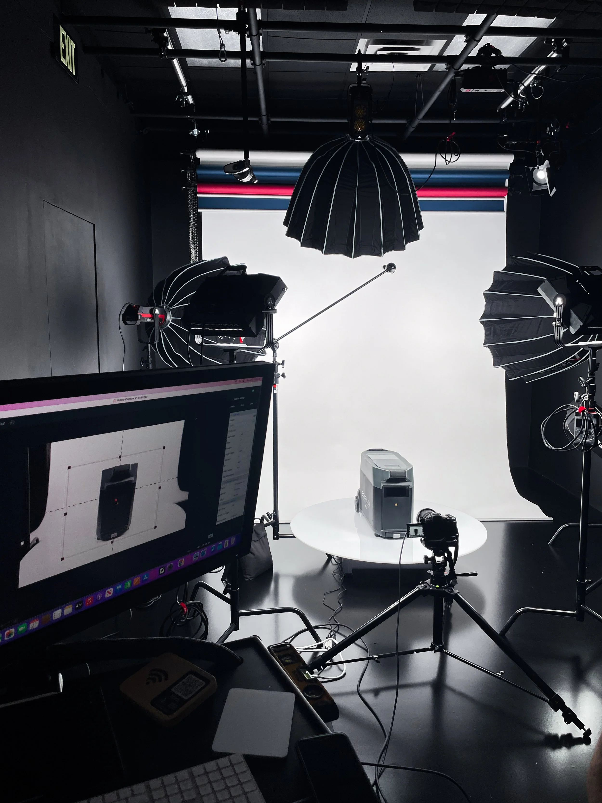 BLACK SWALLOWTAIL STUDIOS-1 2.JPG