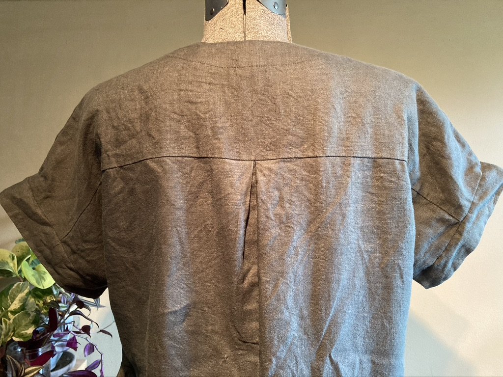 Inverted Box Pleat (Soft / Casual Feeling) This is the default.