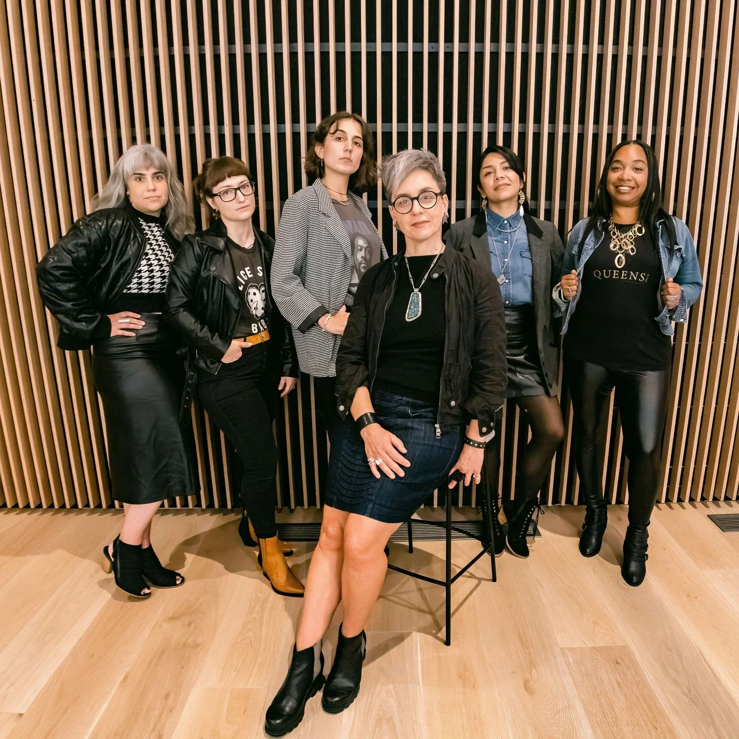Small business team photo … but it's an album cover. ⚡
Thanks to our super-talented teammate Dasha (in her other life, she’s the owner of @whitemothstudioseattle!) for the excellent 📸 photography services. Thanks to @parkvieweventspace