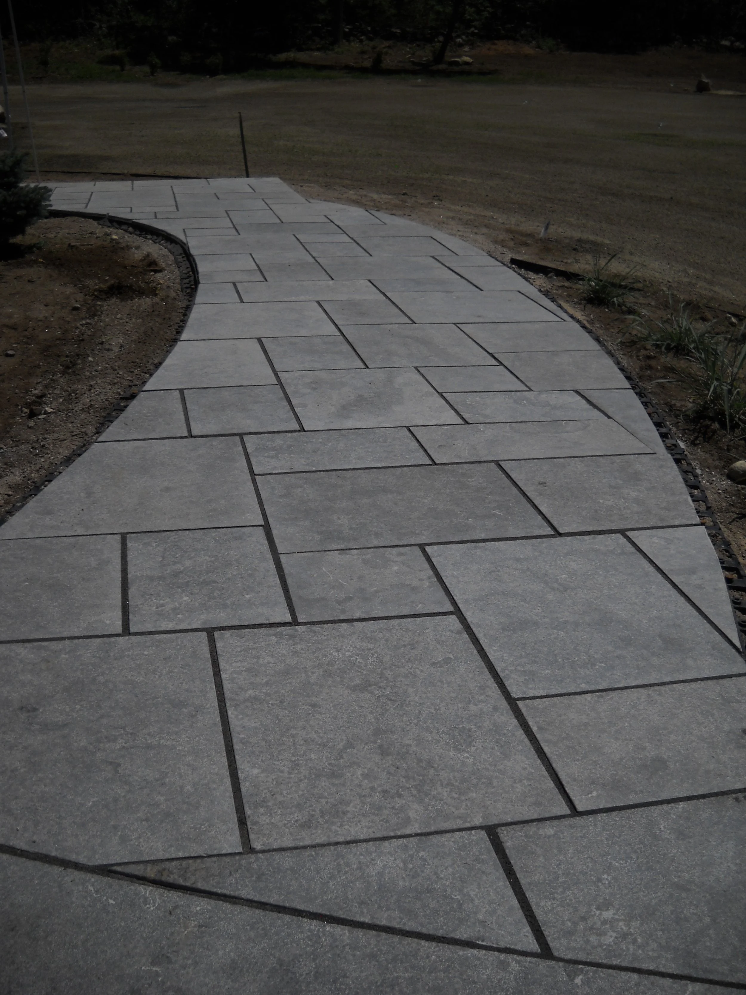 PATH ENTRYWAY B2.JPG