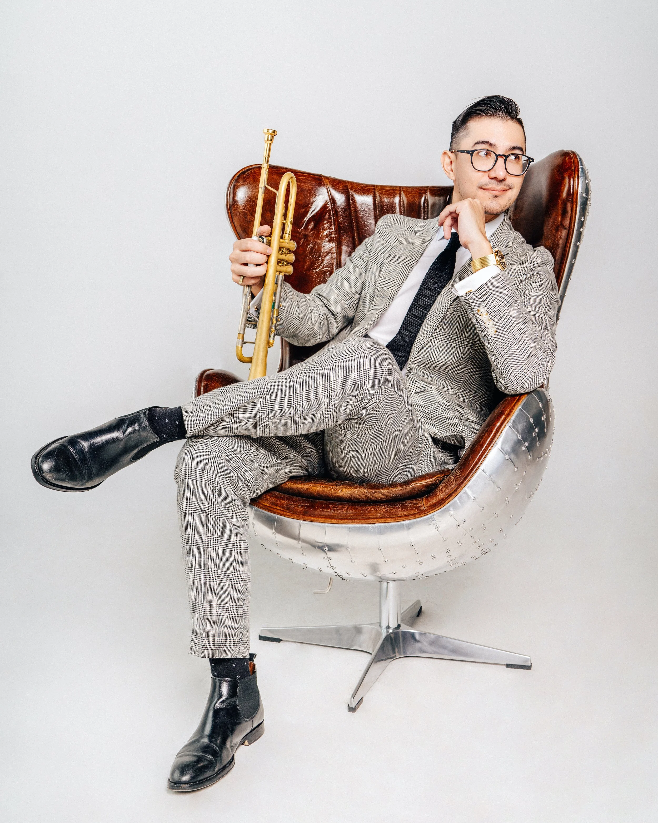 DannyPortrait2Color copy.jpg