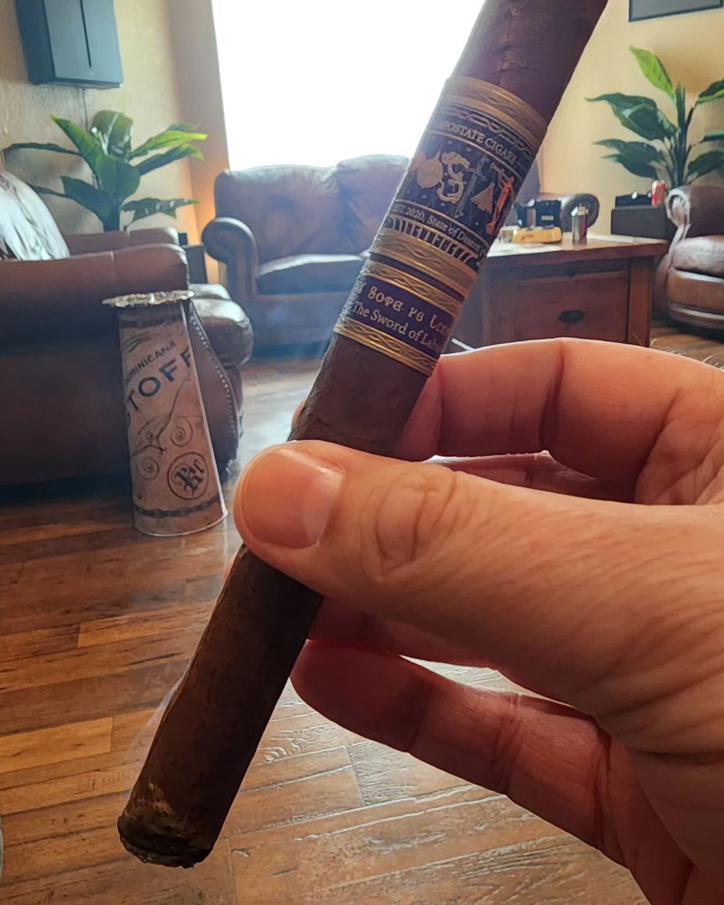 @apostatecigars for the win.  Another amazing cigar!  The Sword of Laban!