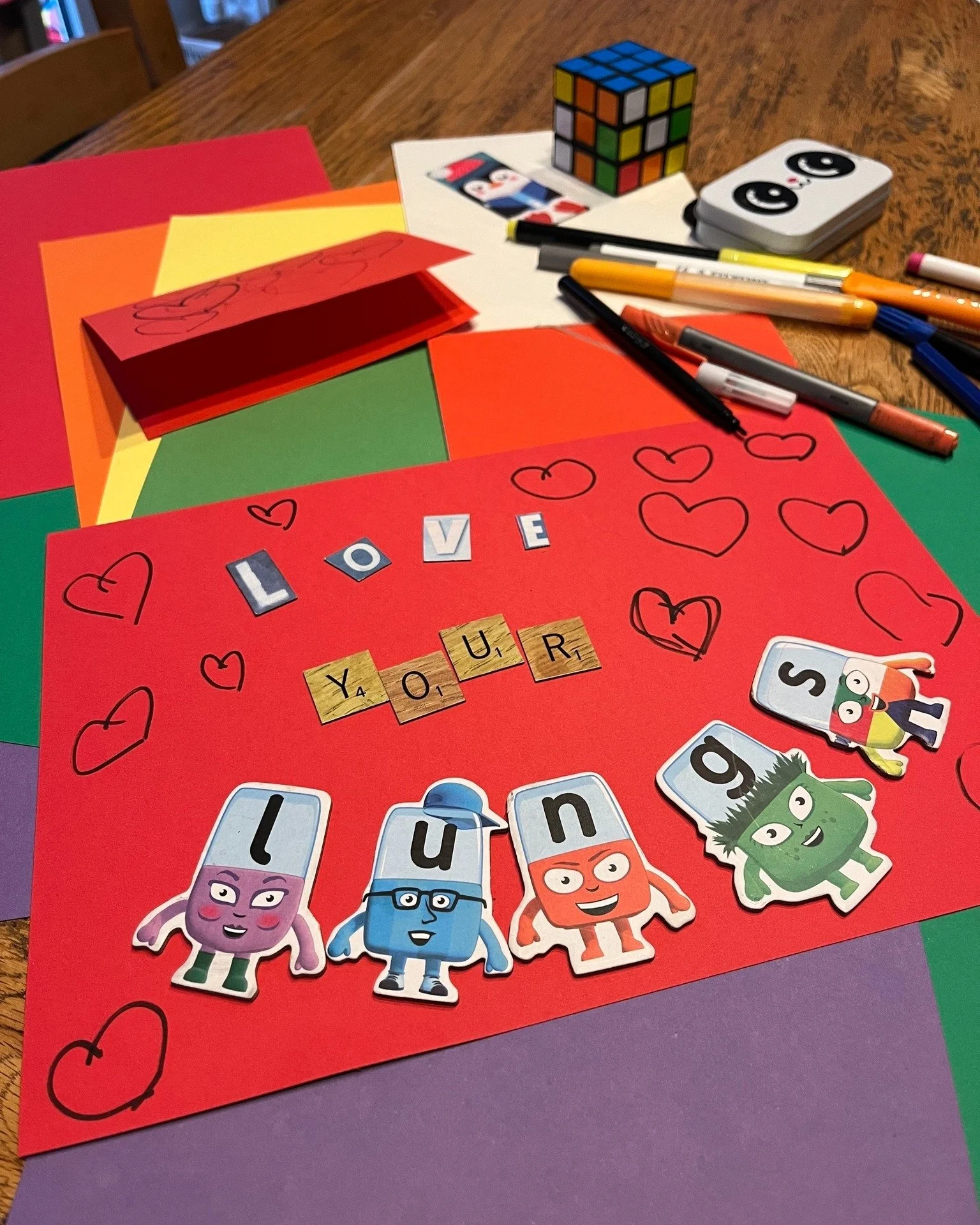 Happy Valentine's Day all! We've been doing some crafting 😍 . 

If you love your lungs and are interested in knowing how dirty air affects them, then come along to our introduction to air pollution session on Tuesday 24th Feb at 8:15pm. 

It's going