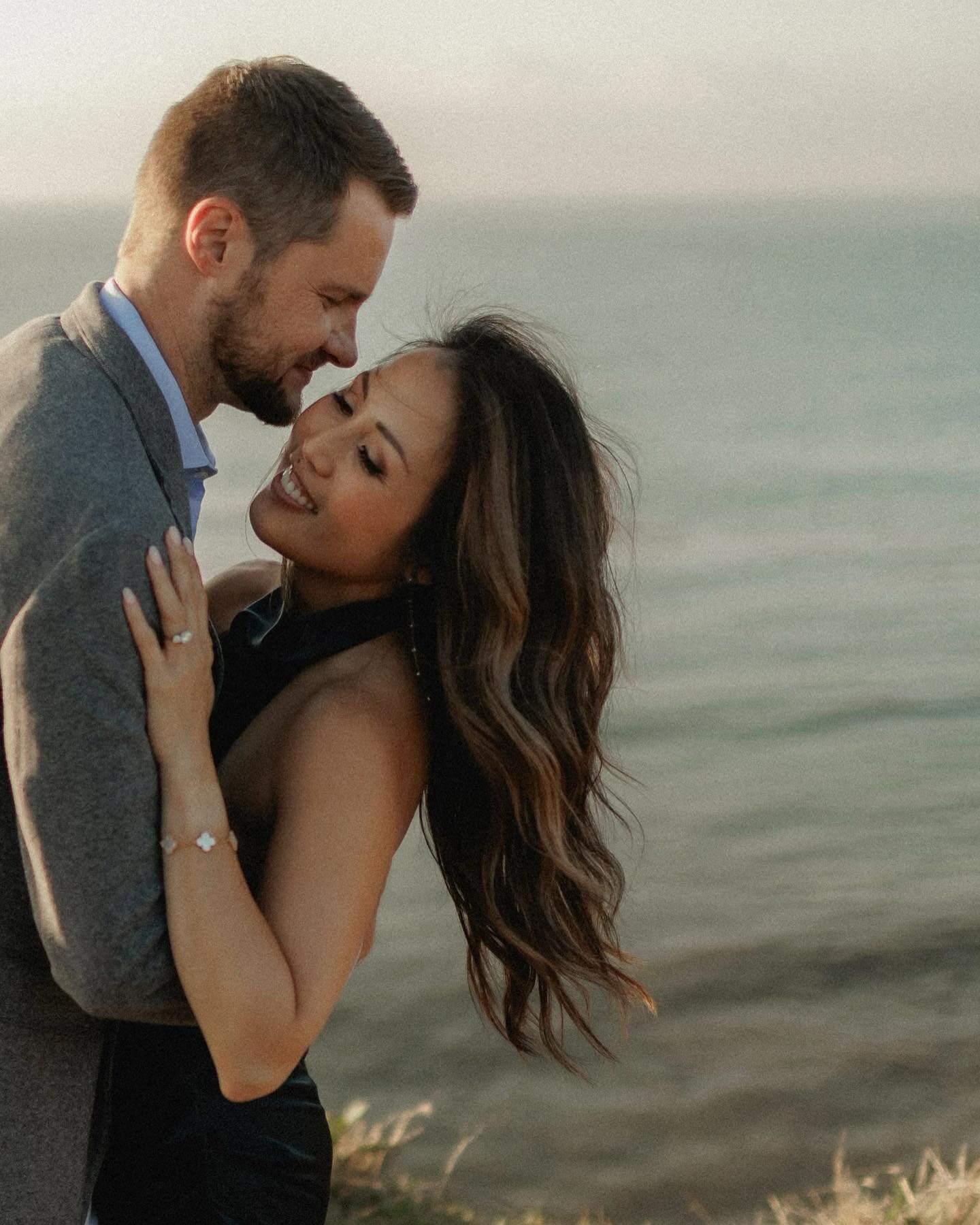 How gorgeous is this woman? @tanyangu Stunning images from @pervak_photography 2024 is going to be the best year yet. Feeling so lucky for all of my lovely brides! 🤍
#sandiegobride #ranchovalenciawedding #love #bridalmakeup #engagementphotos #engaem