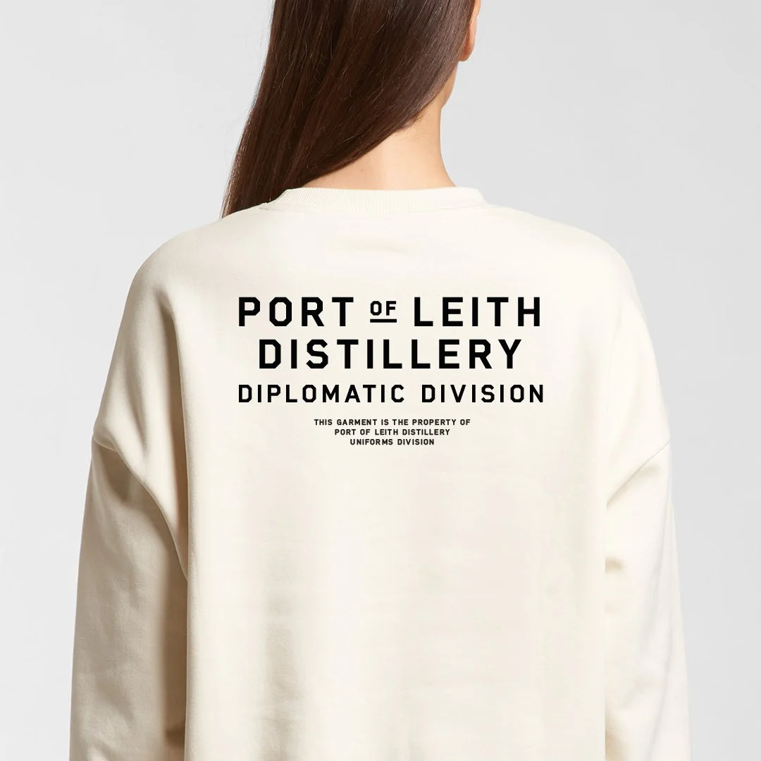 SEASONAL VISITOR EXPERIENCE ASSOCIATE