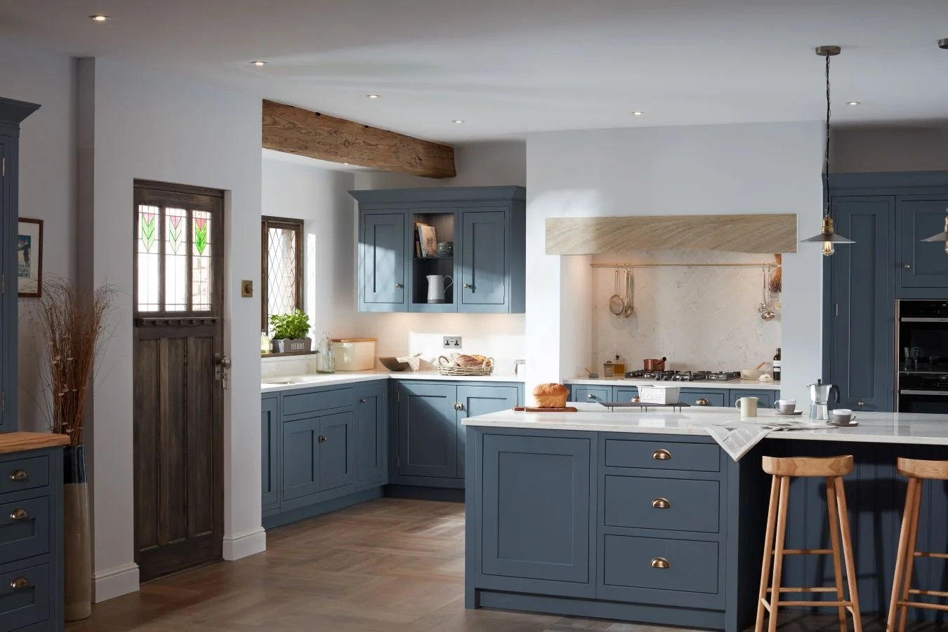 Custom Kitchens Designed in Your Home: A Better Way to Personalise Your Kitchen