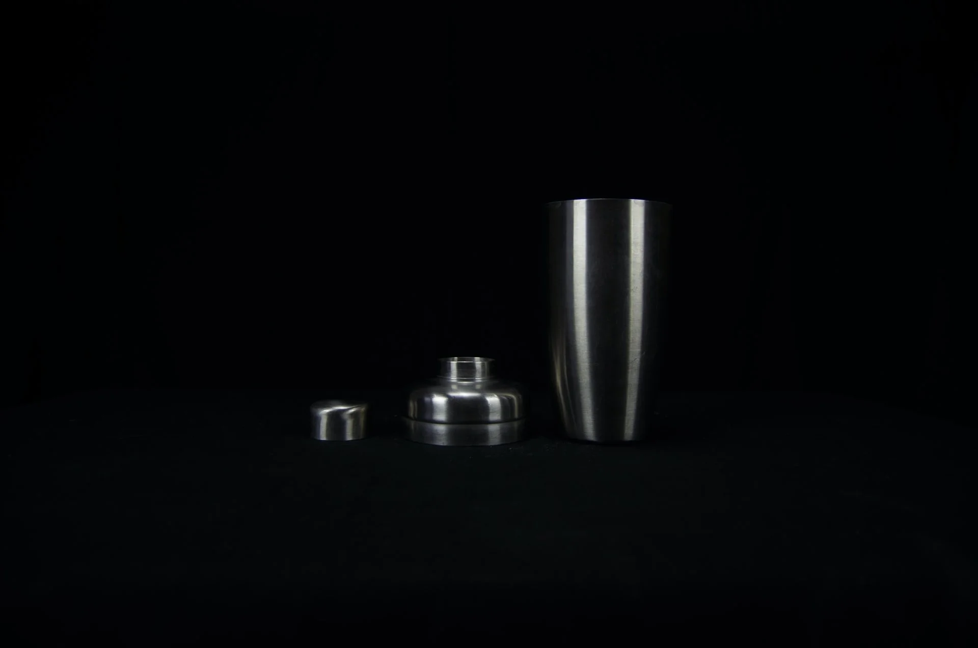 How to Choose a Cocktail Shaker Set